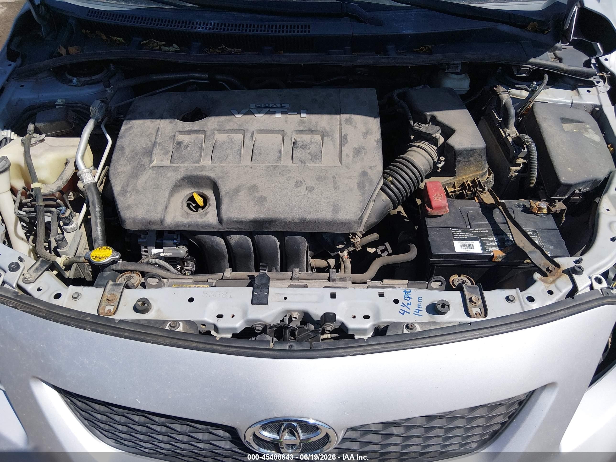 2010 Toyota Corolla Le Silver vin: 2T1BU4EE1AC471848