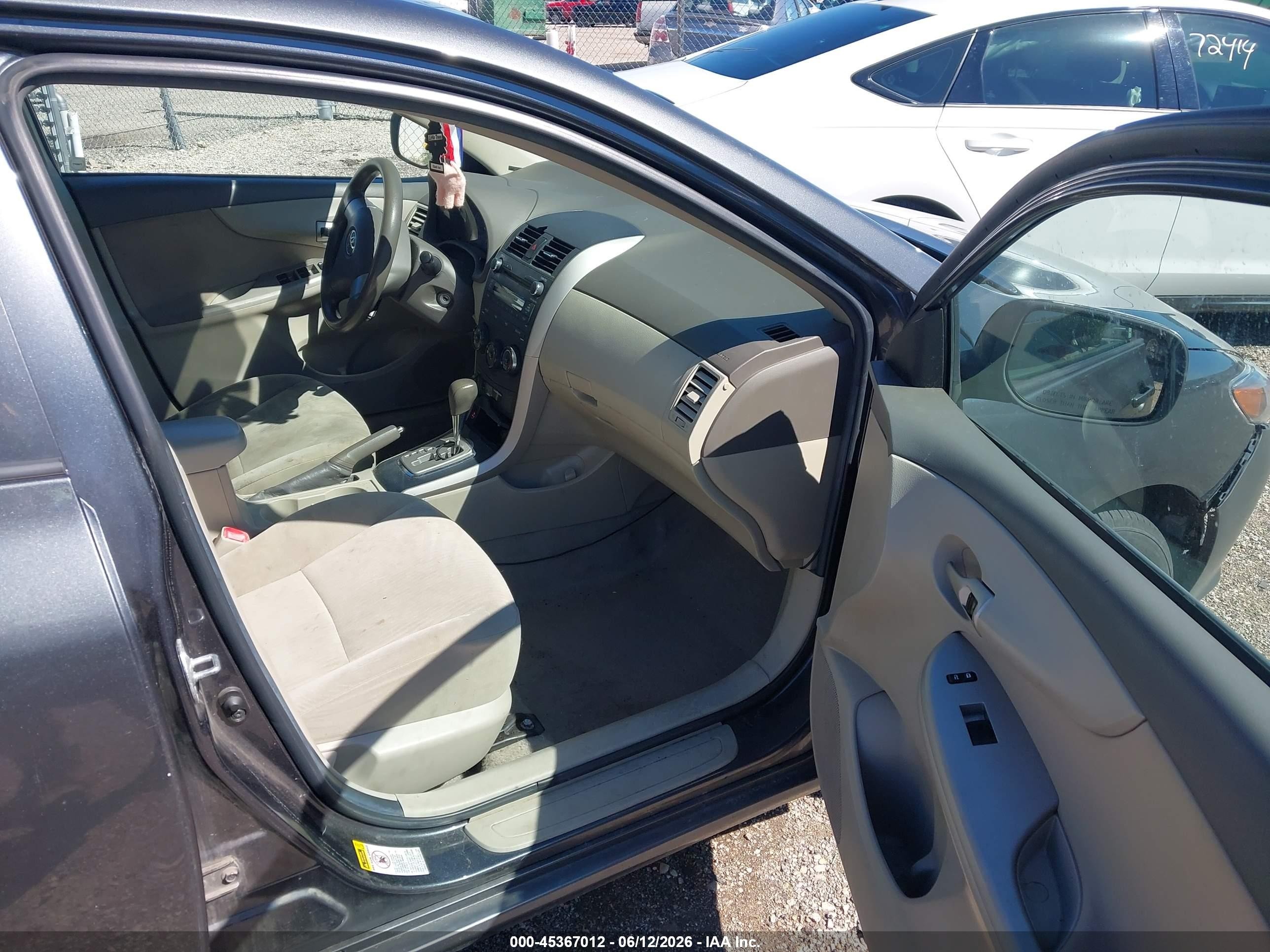 2010 Toyota Corolla Le Gray vin: 2T1BU4EE1AC503150