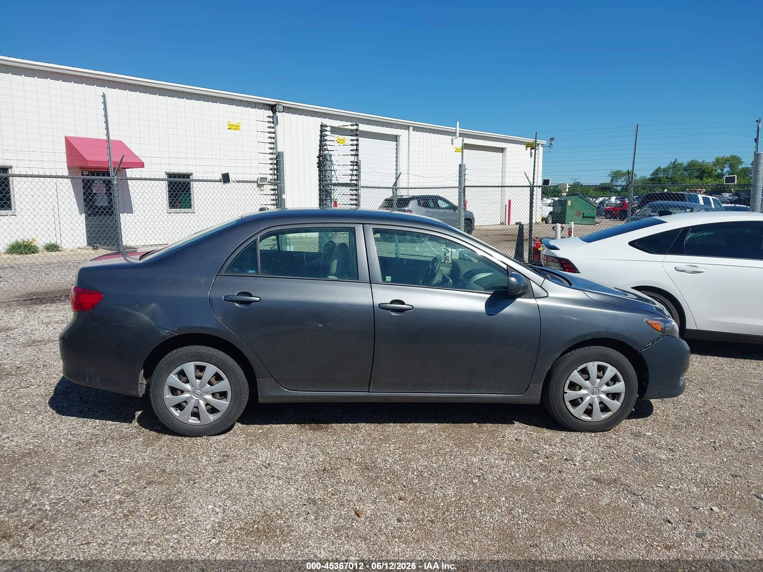 2010 Toyota Corolla Le Gray vin: 2T1BU4EE1AC503150
