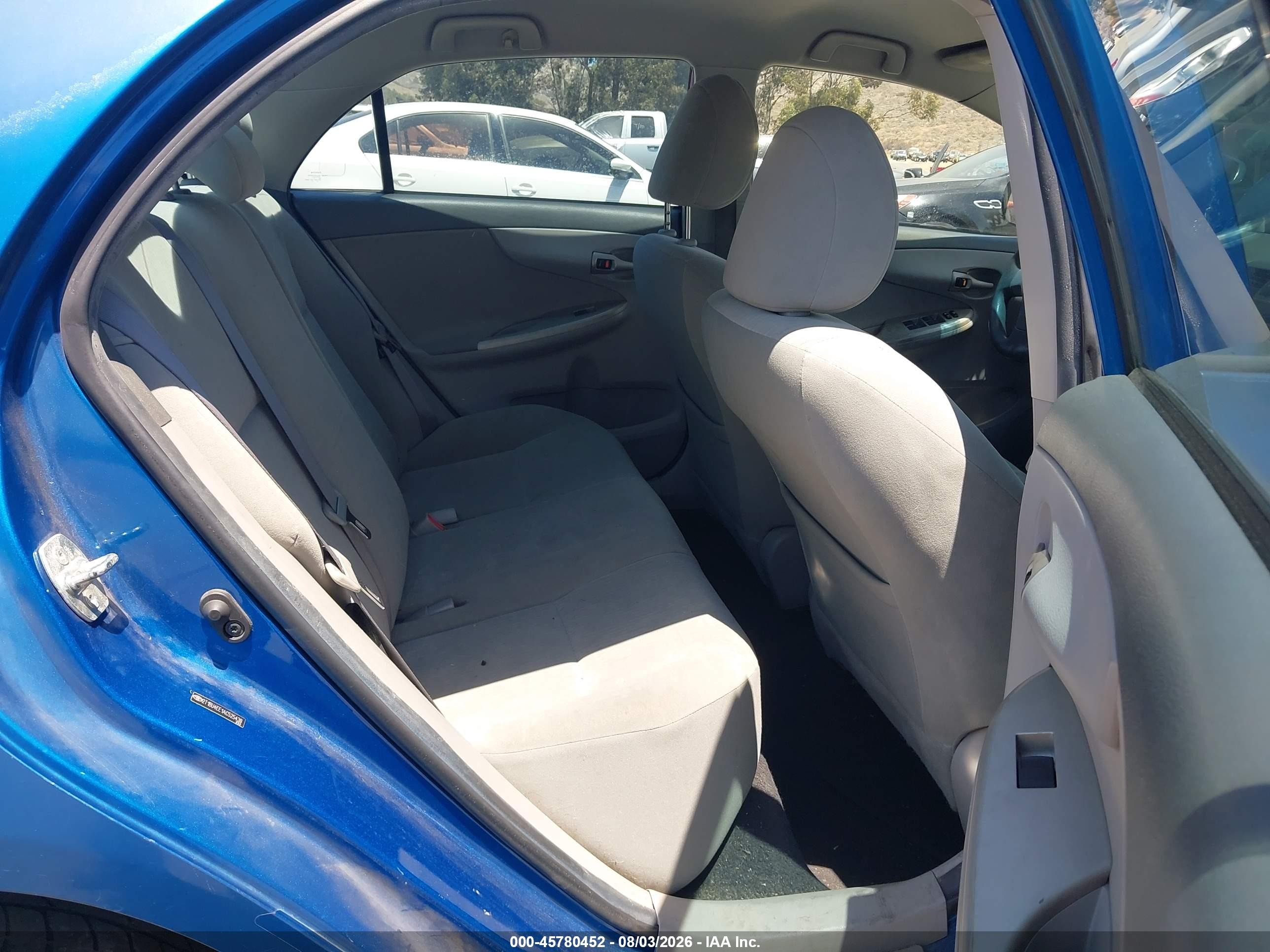 2010 Toyota Corolla Le Blue vin: 2T1BU4EE1AC525438