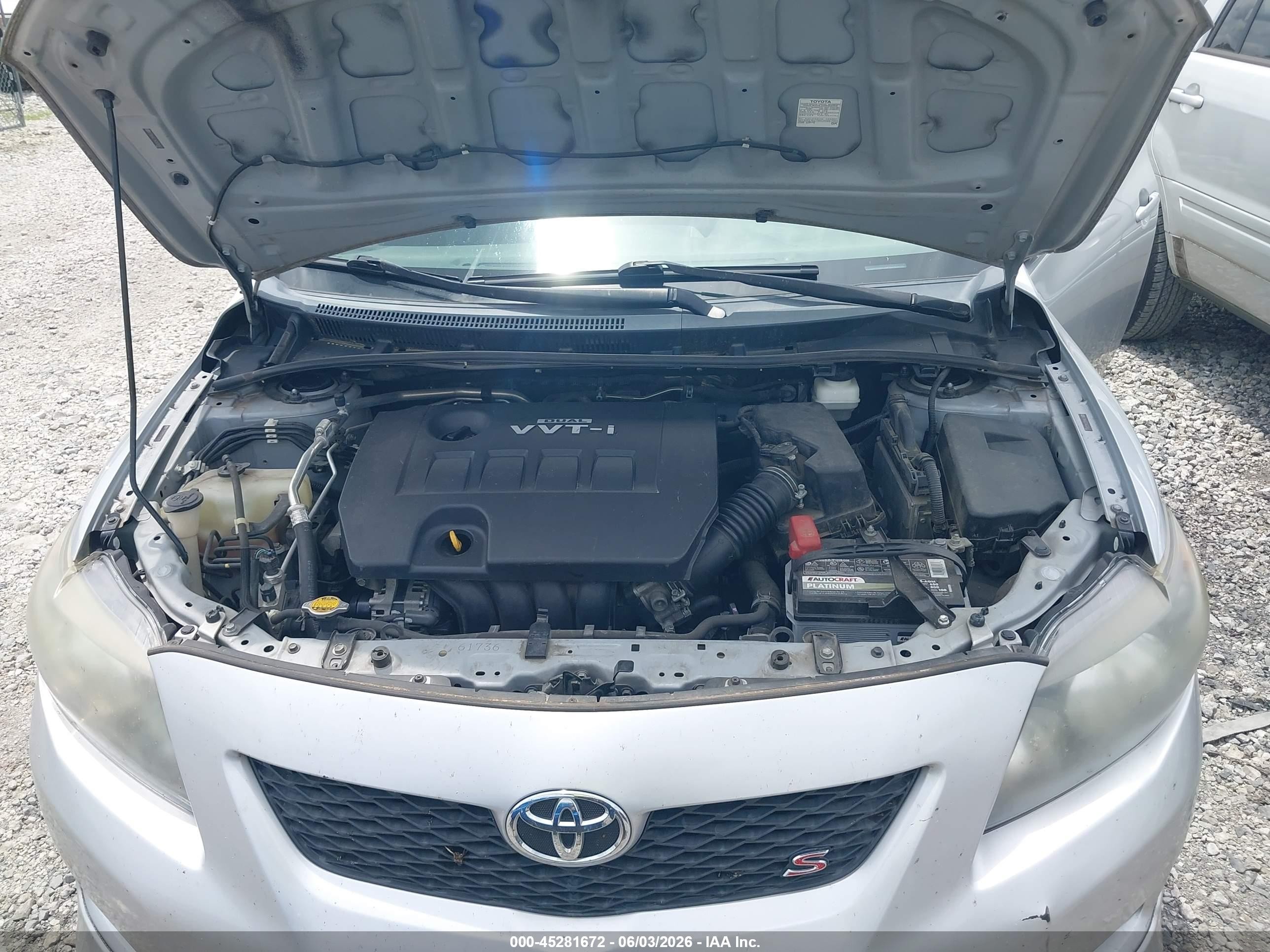 2010 Toyota Corolla S Silver vin: 2T1BU4EE1AC528047