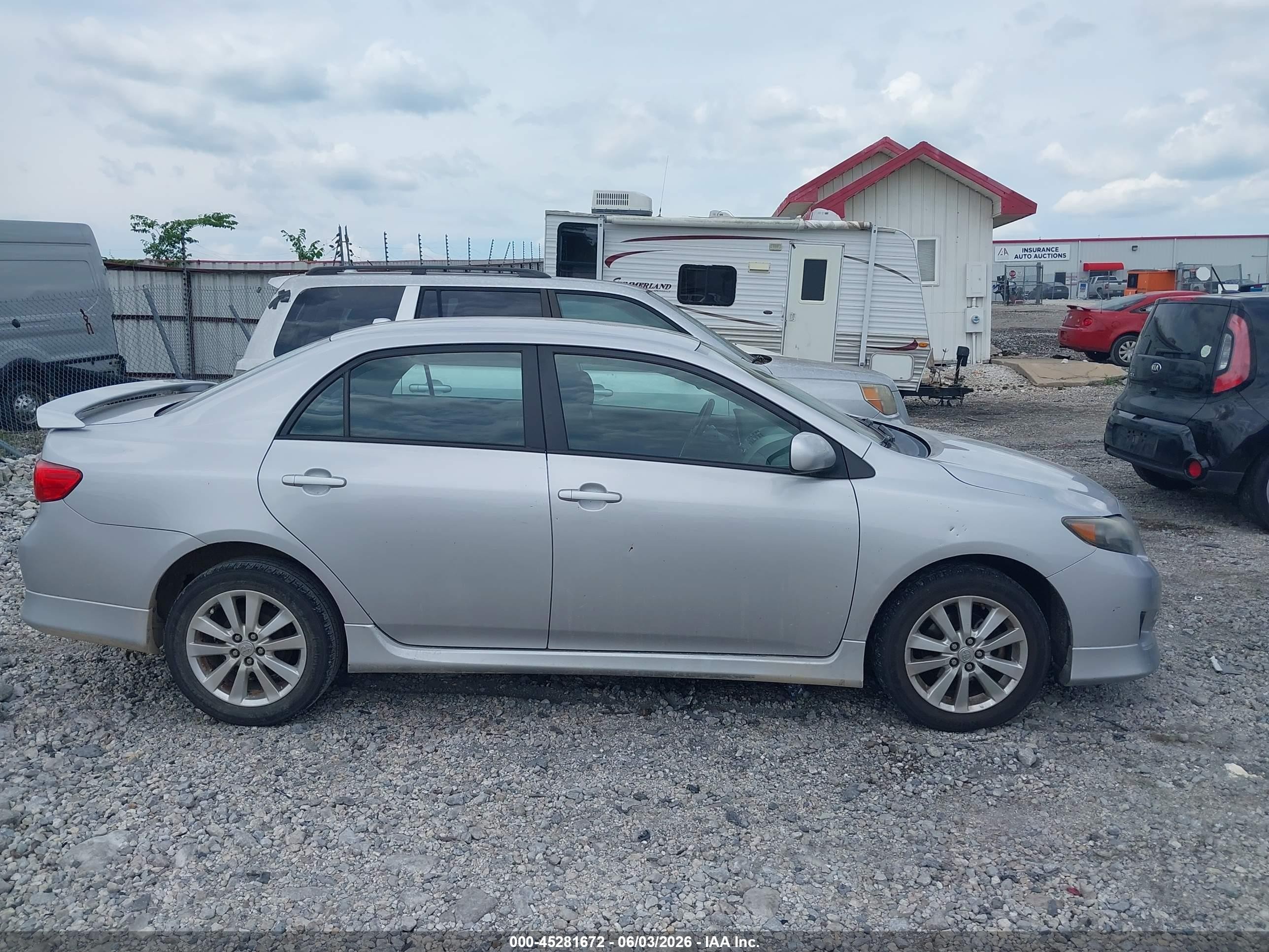 2010 Toyota Corolla S Silver vin: 2T1BU4EE1AC528047