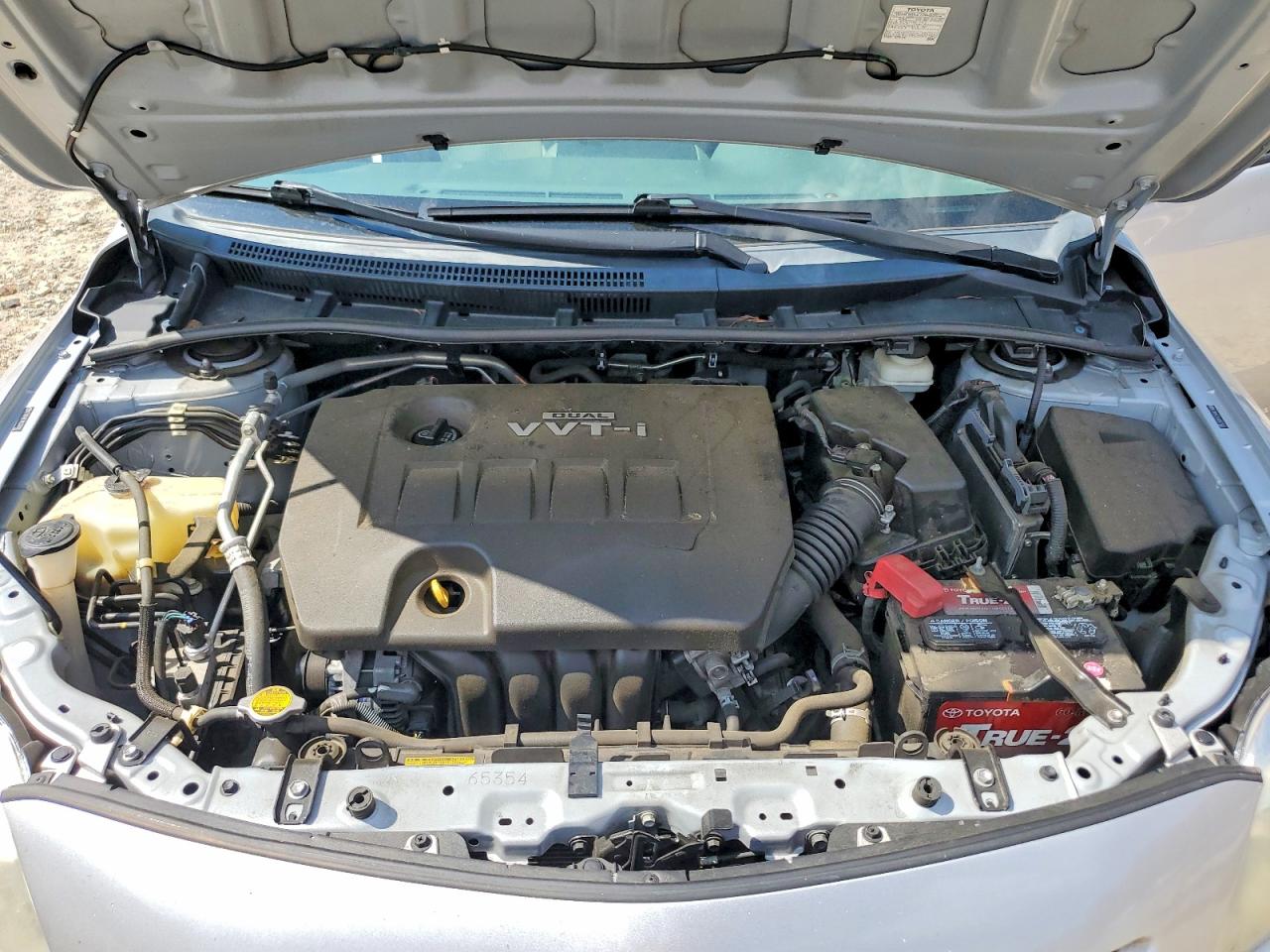 2010 Toyota Corolla Le Silver vin: 2T1BU4EE1AC531580