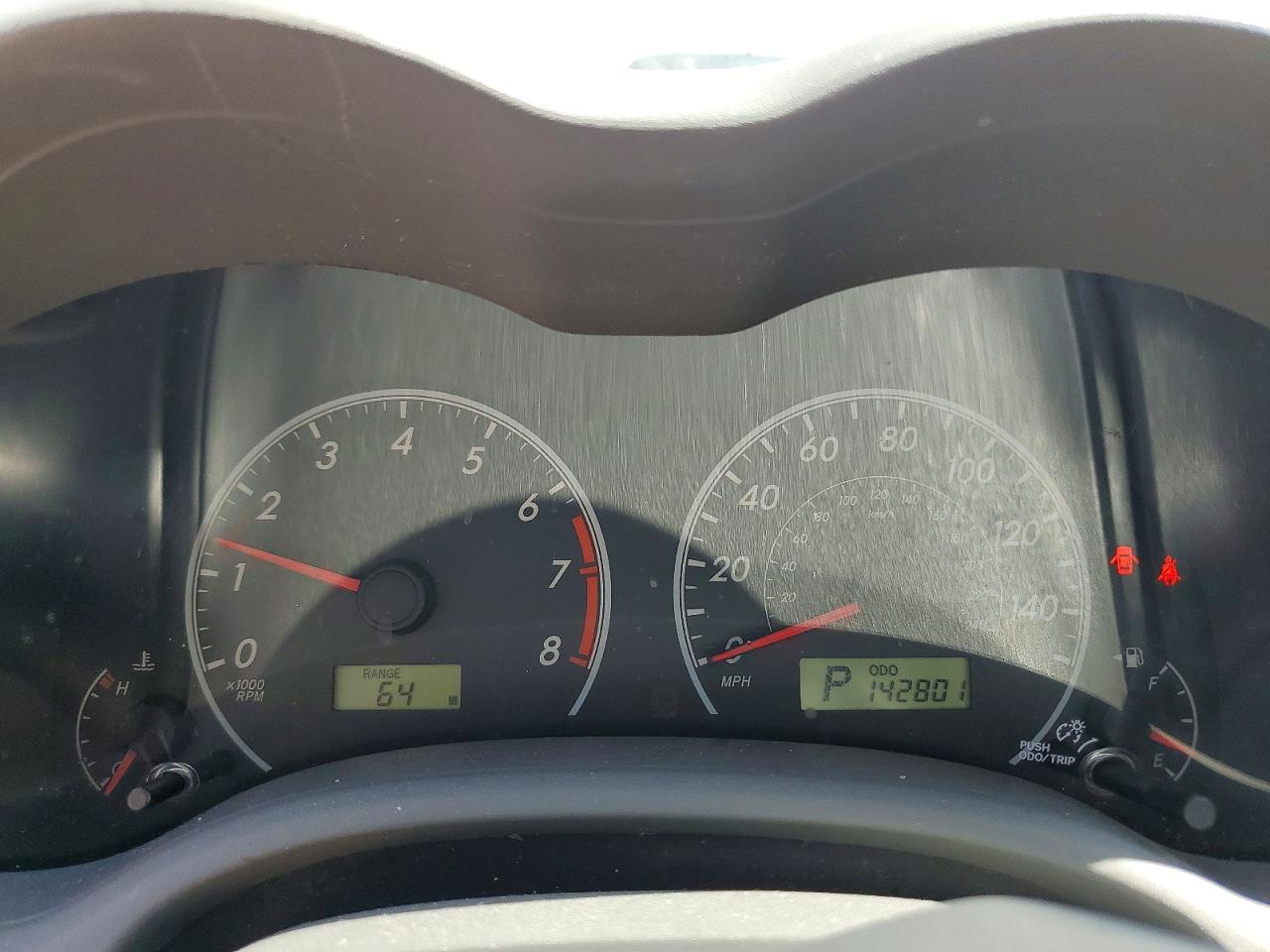 2010 Toyota Corolla Le Silver vin: 2T1BU4EE1AC531580