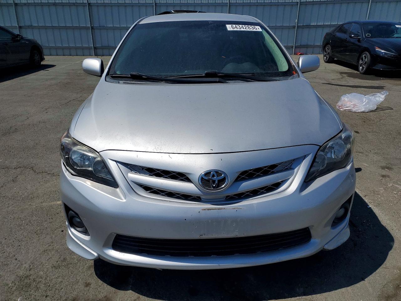 2011 Toyota Corolla S Silver vin: 2T1BU4EE1BC536327