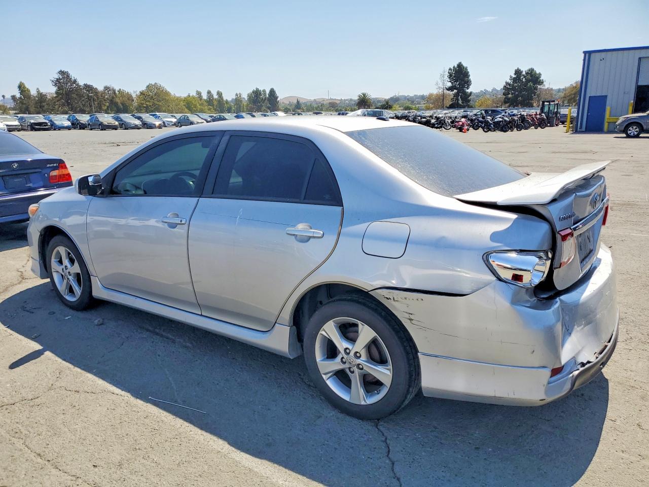 2011 Toyota Corolla S Silver vin: 2T1BU4EE1BC536327
