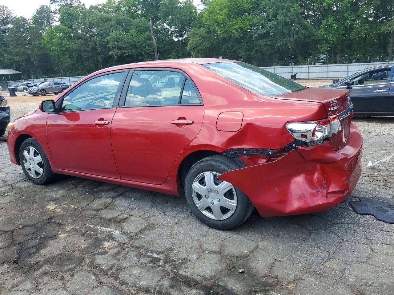 2011 Toyota Corolla Le Red vin: 2T1BU4EE1BC543097