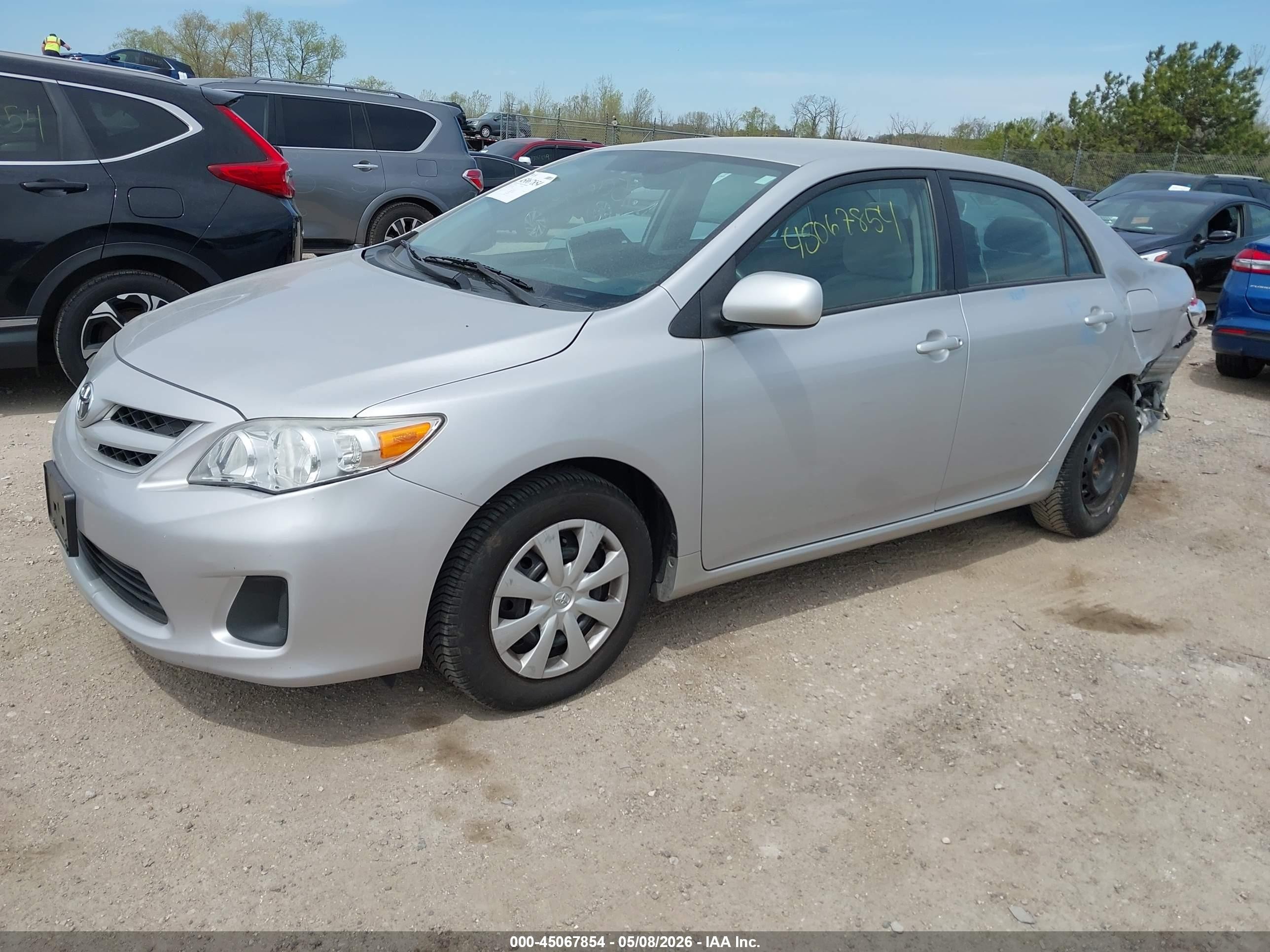 2011 Toyota Corolla Le Silver vin: 2T1BU4EE1BC566346