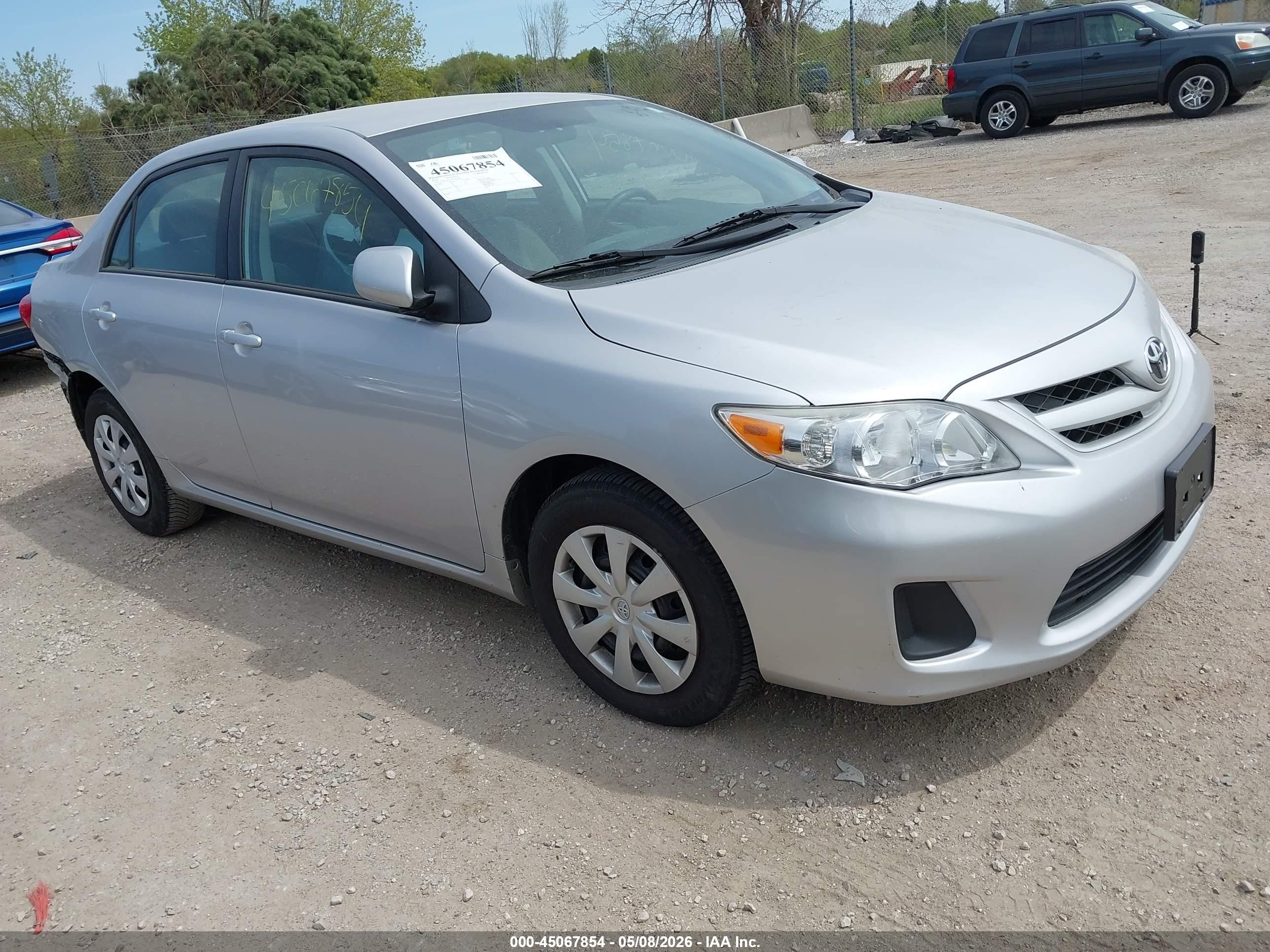 2011 Toyota Corolla Le Silver vin: 2T1BU4EE1BC566346