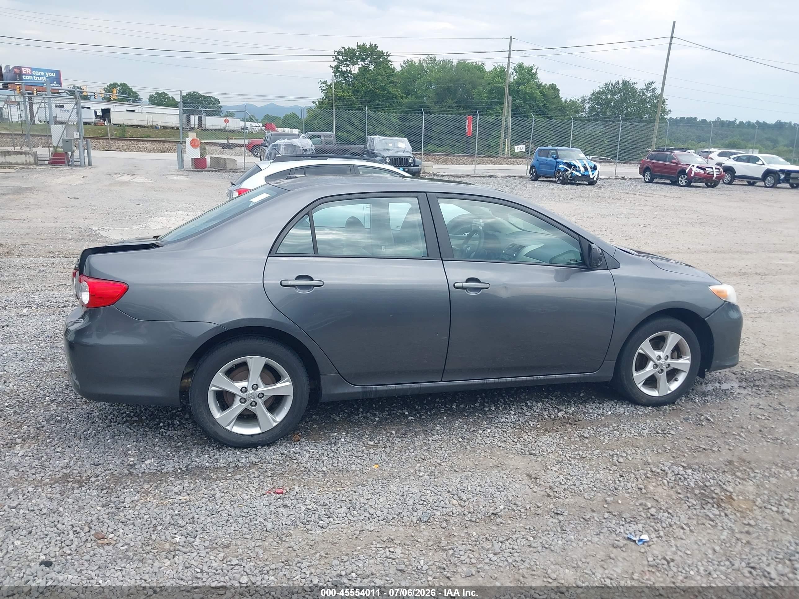 2011 Toyota Corolla Le Серый vin: 2T1BU4EE1BC569036