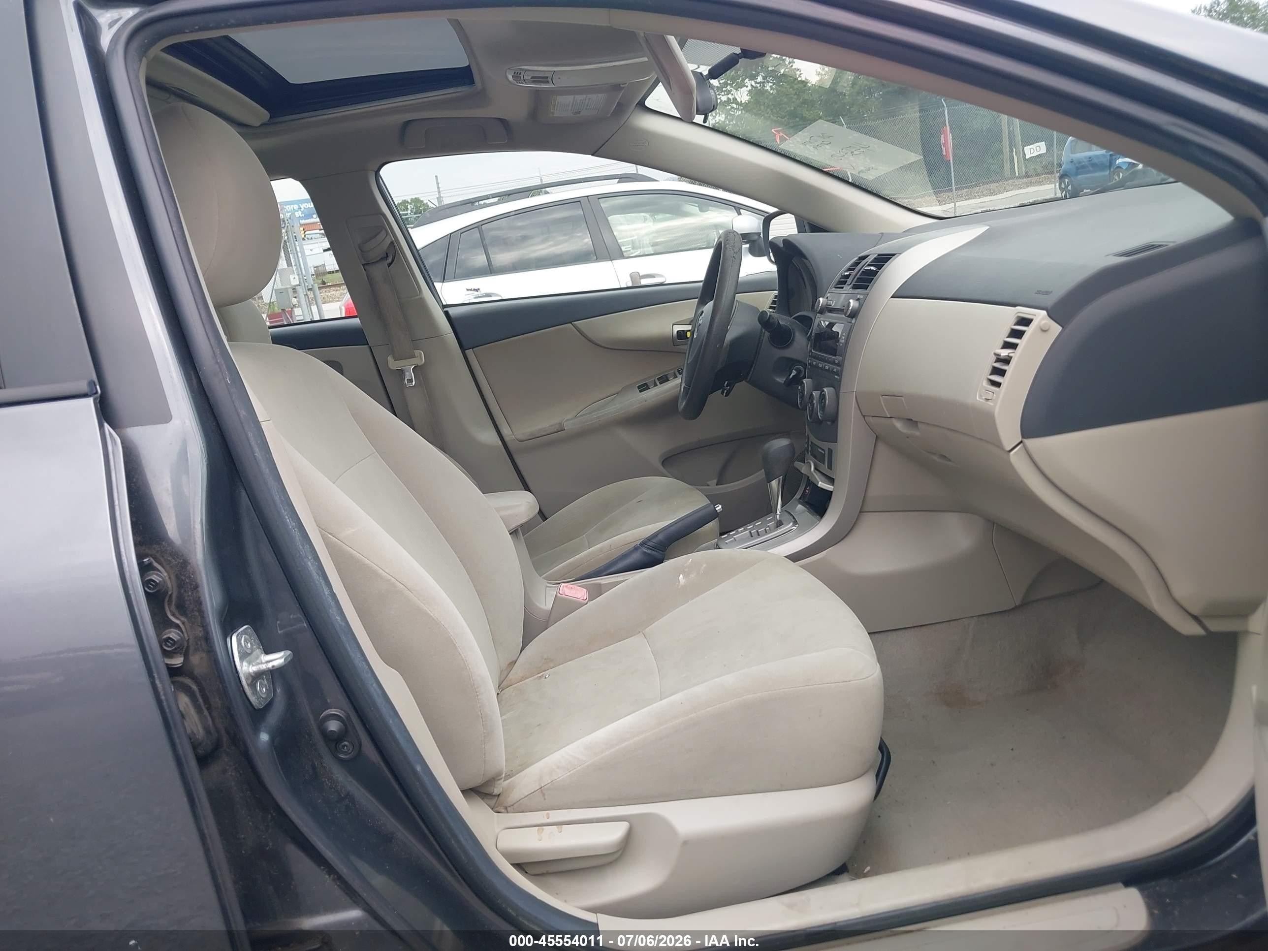 2011 Toyota Corolla Le Серый vin: 2T1BU4EE1BC569036