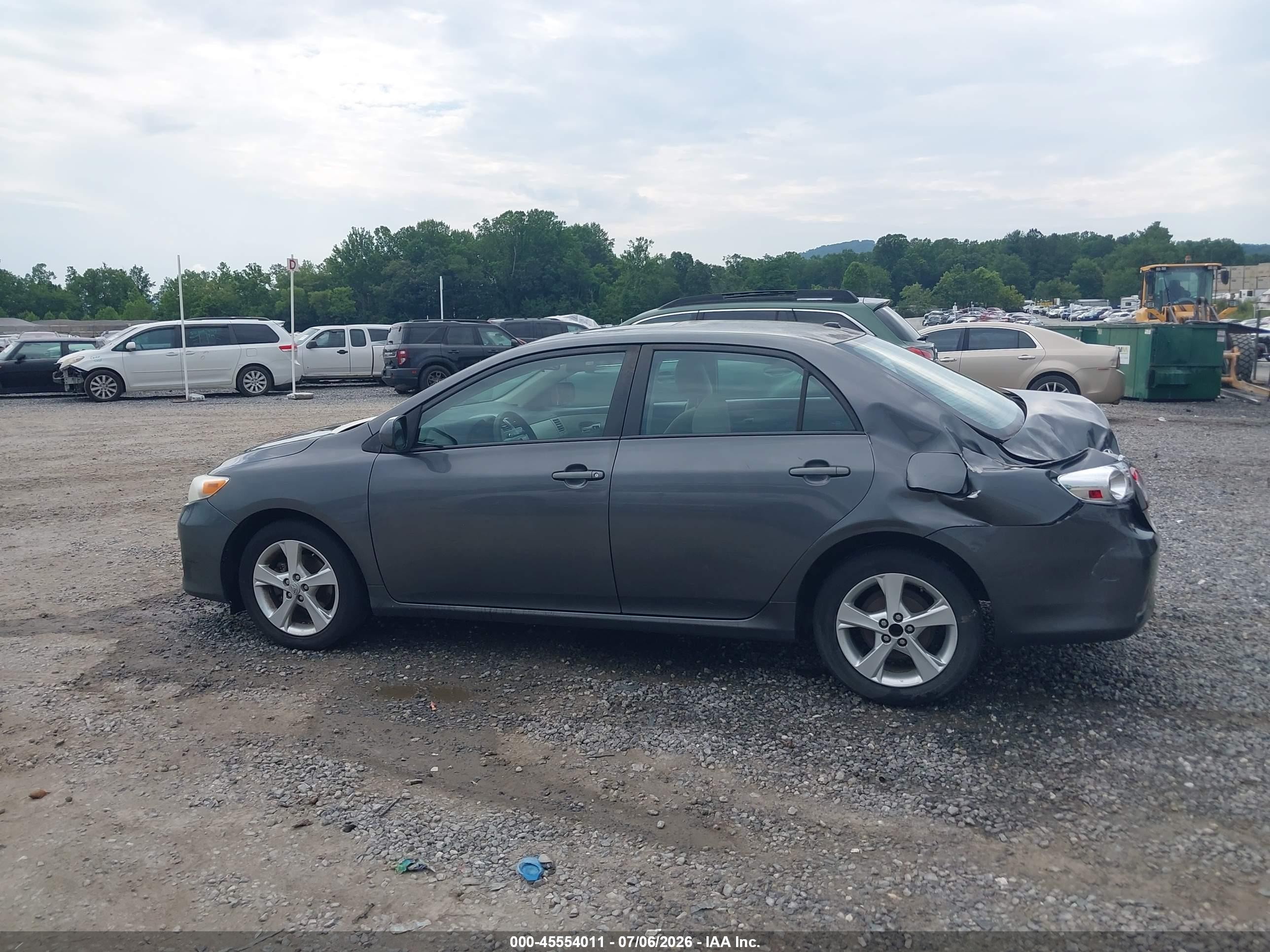 2011 Toyota Corolla Le Серый vin: 2T1BU4EE1BC569036