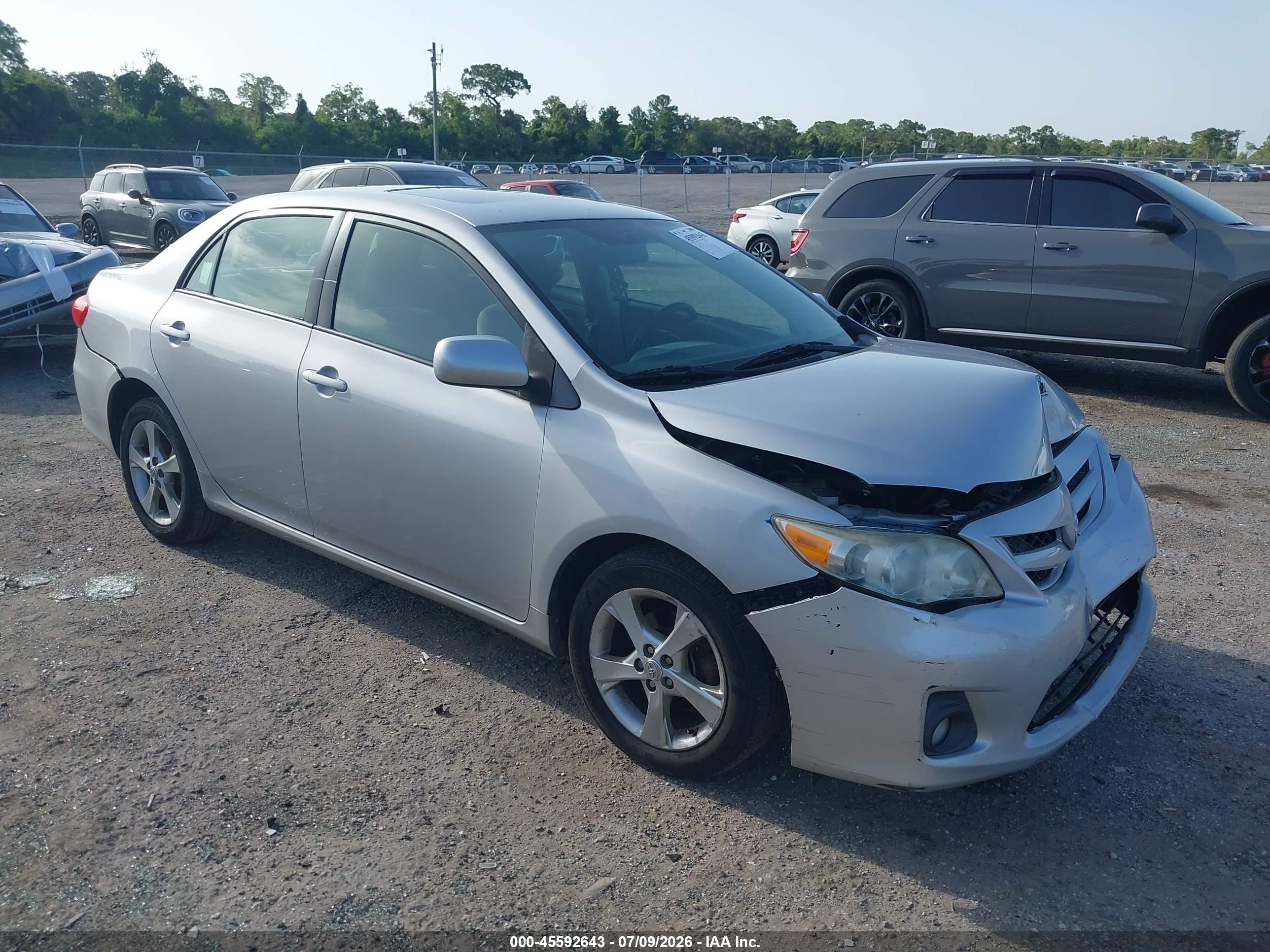 2011 Toyota Corolla Le Silver vin: 2T1BU4EE1BC575502