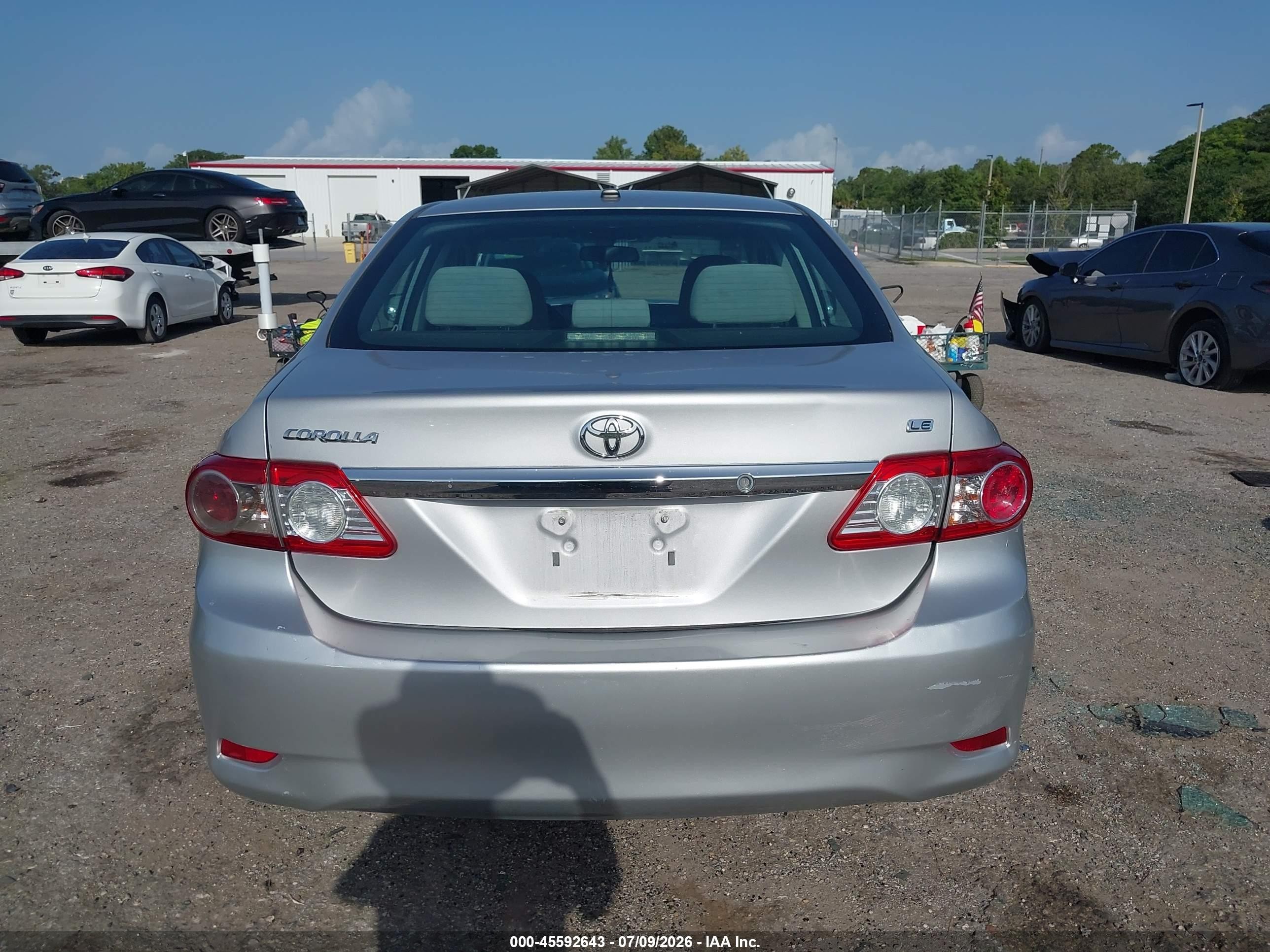 2011 Toyota Corolla Le Silver vin: 2T1BU4EE1BC575502