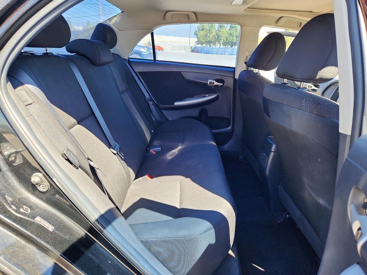 2011 Toyota Corolla S Черный vin: 2T1BU4EE1BC575872