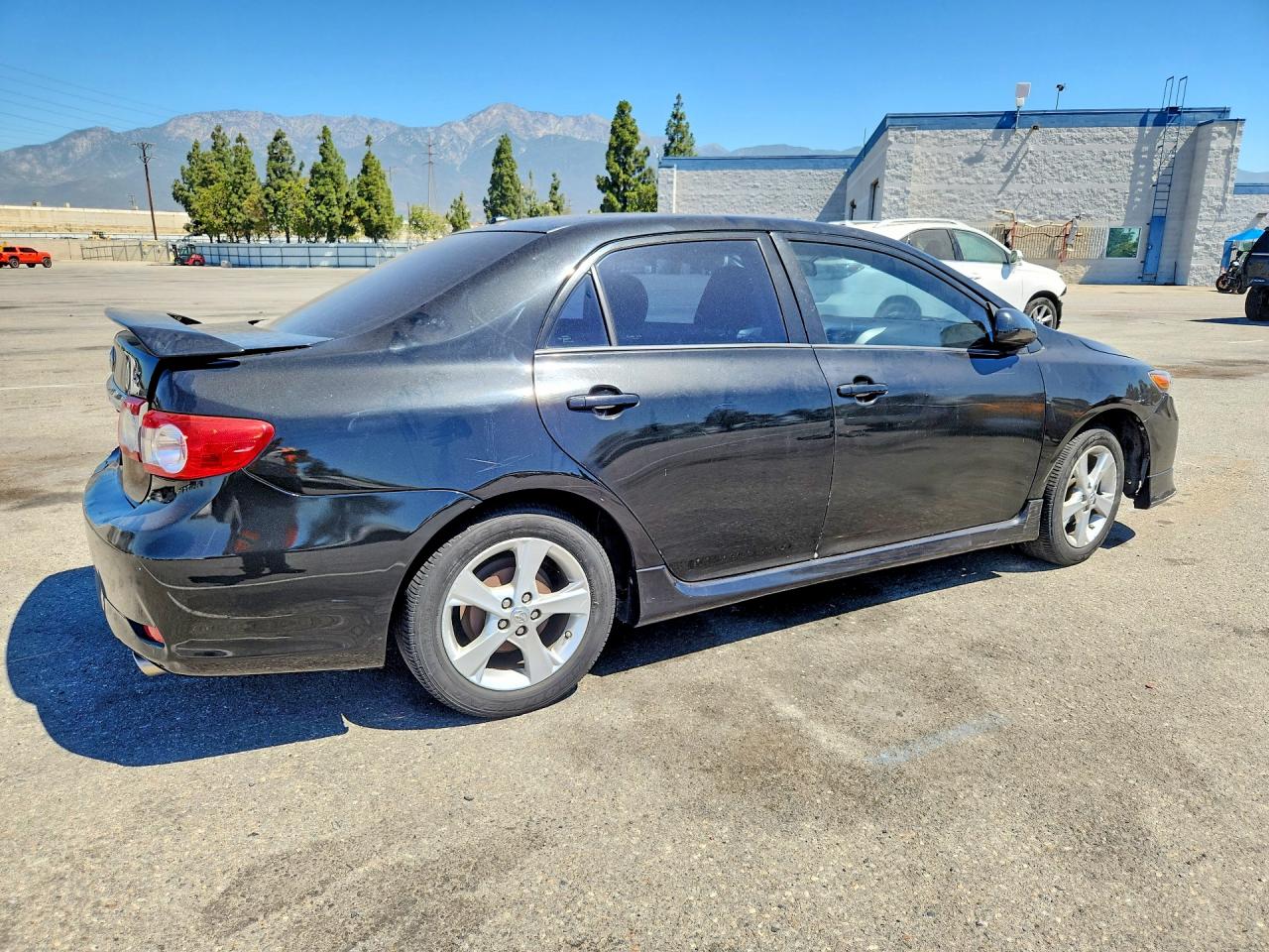 2011 Toyota Corolla S Черный vin: 2T1BU4EE1BC575872
