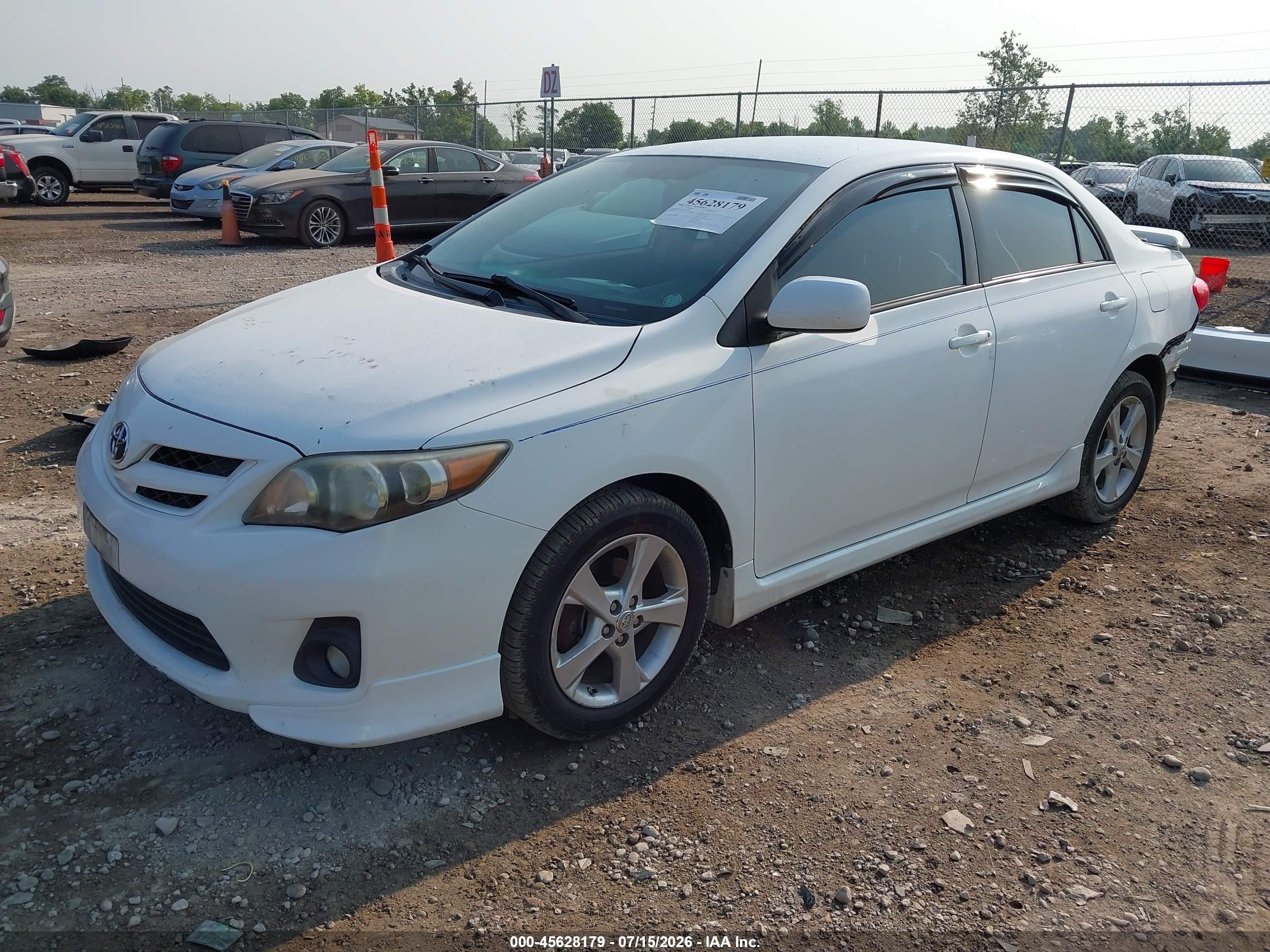 2011 Toyota Corolla S White vin: 2T1BU4EE1BC608241