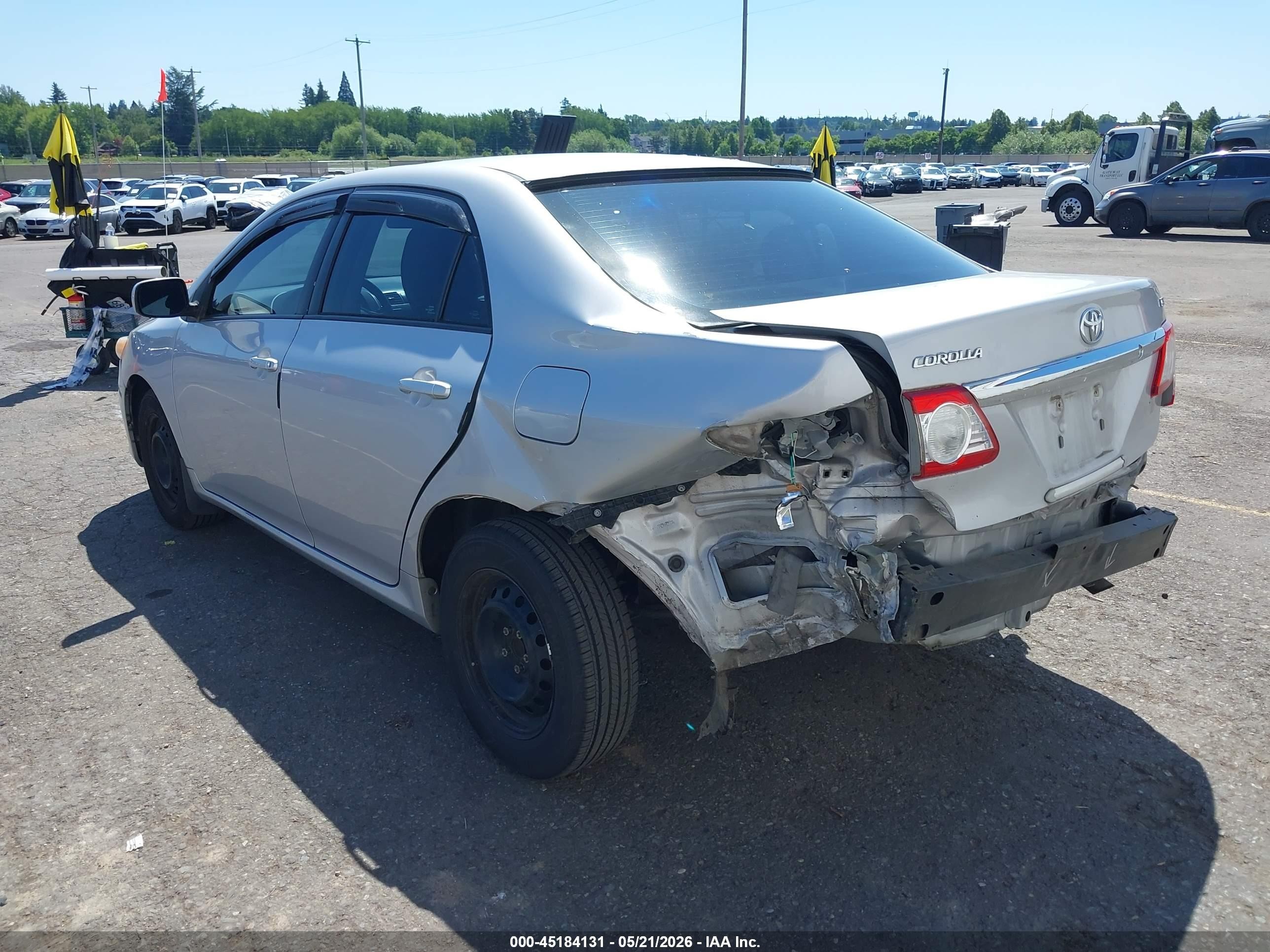 2011 Toyota Corolla Le Silver vin: 2T1BU4EE1BC627646