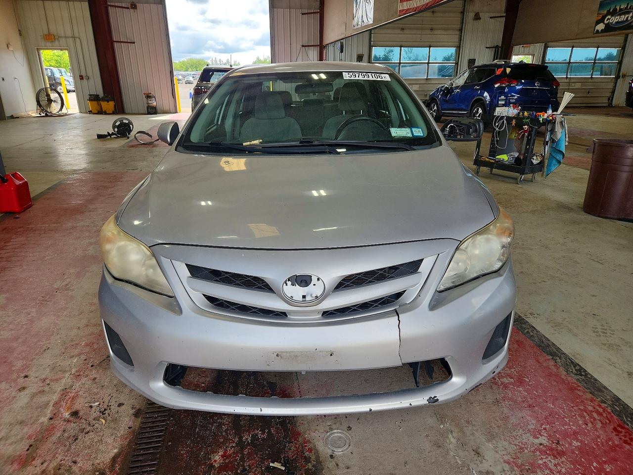 2011 Toyota Corolla Le Silver vin: 2T1BU4EE1BC632376