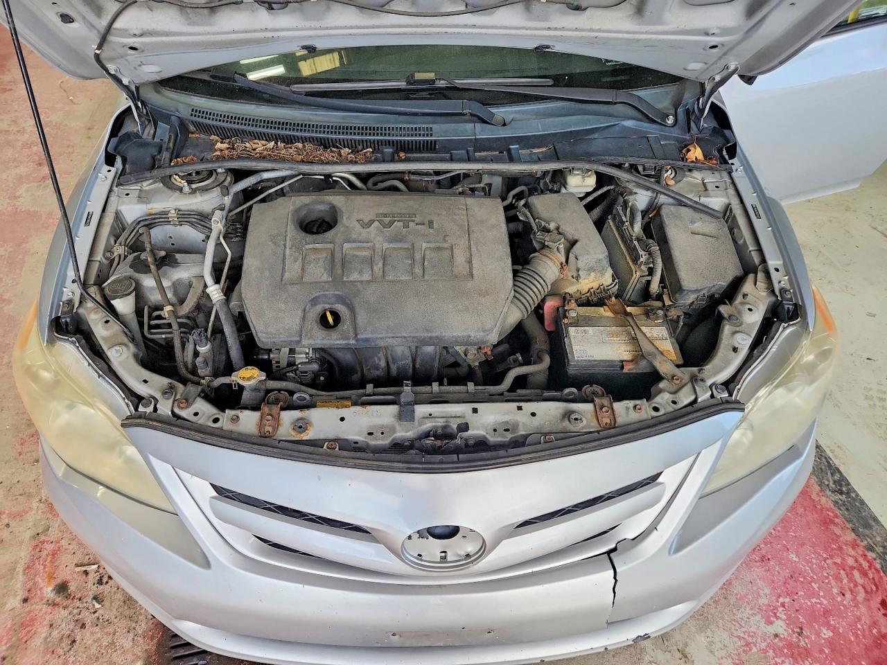 2011 Toyota Corolla Le Silver vin: 2T1BU4EE1BC632376