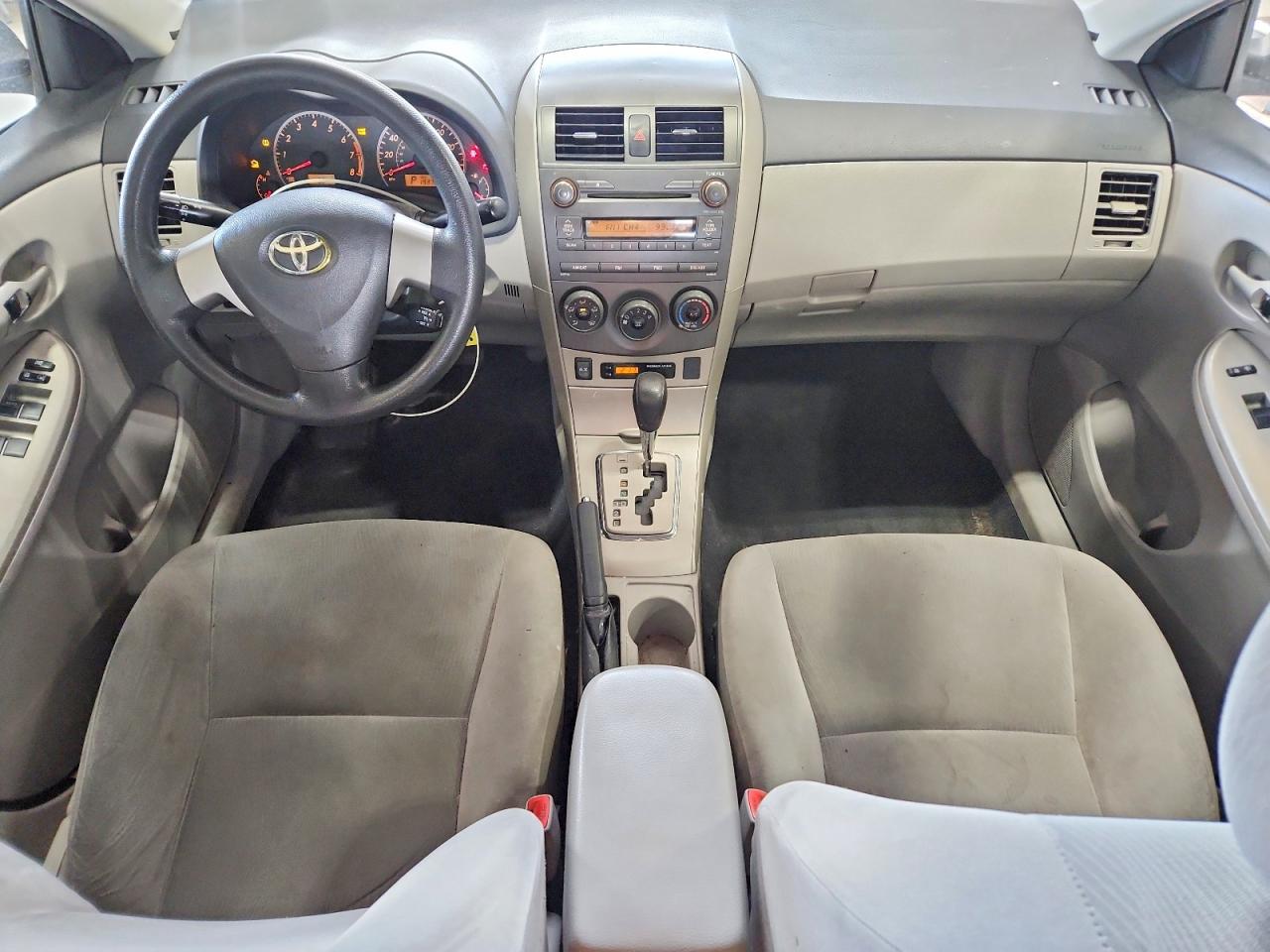 2011 Toyota Corolla Le Silver vin: 2T1BU4EE1BC632376