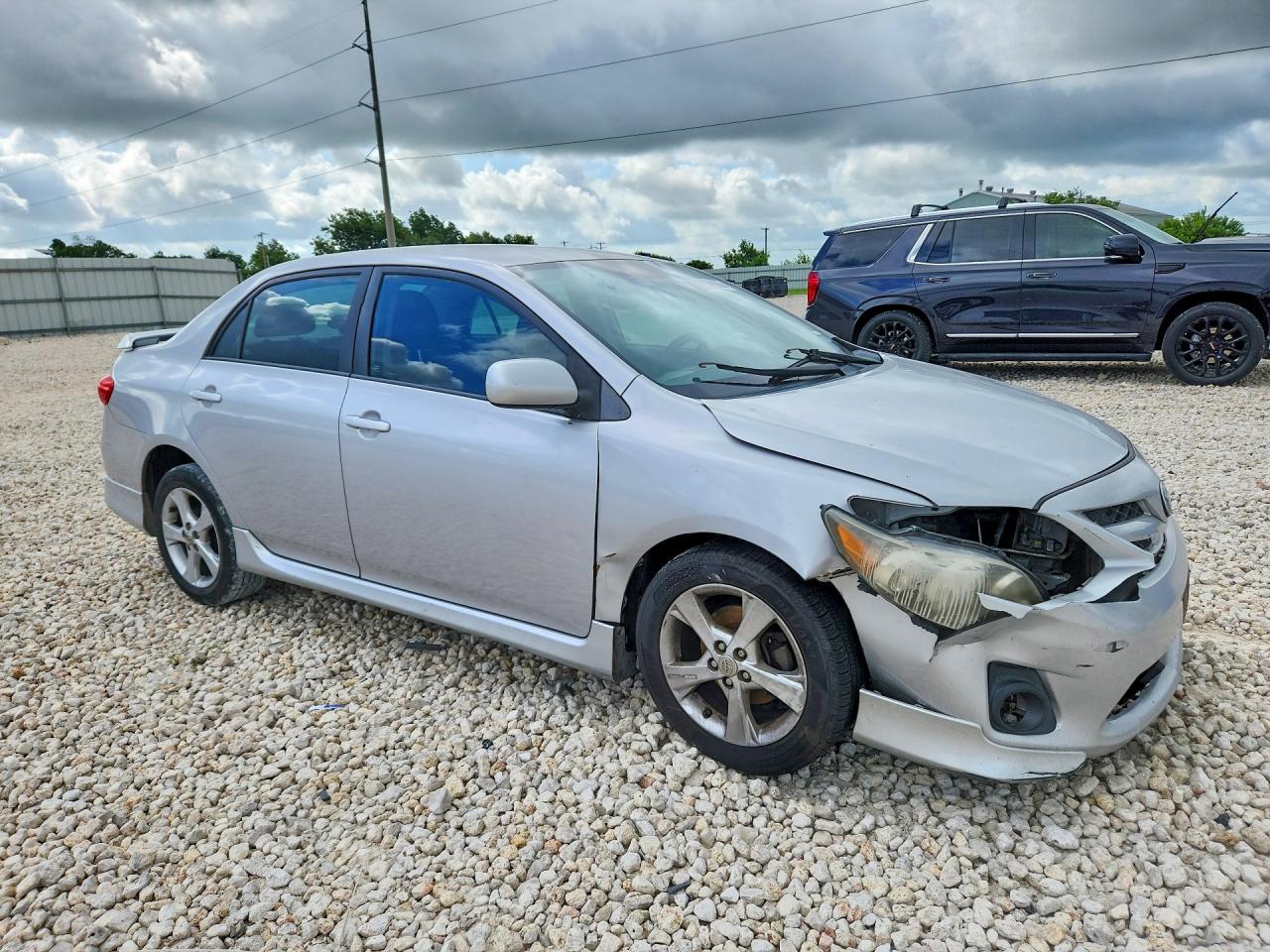2011 Toyota Corolla S Silver vin: 2T1BU4EE1BC640316