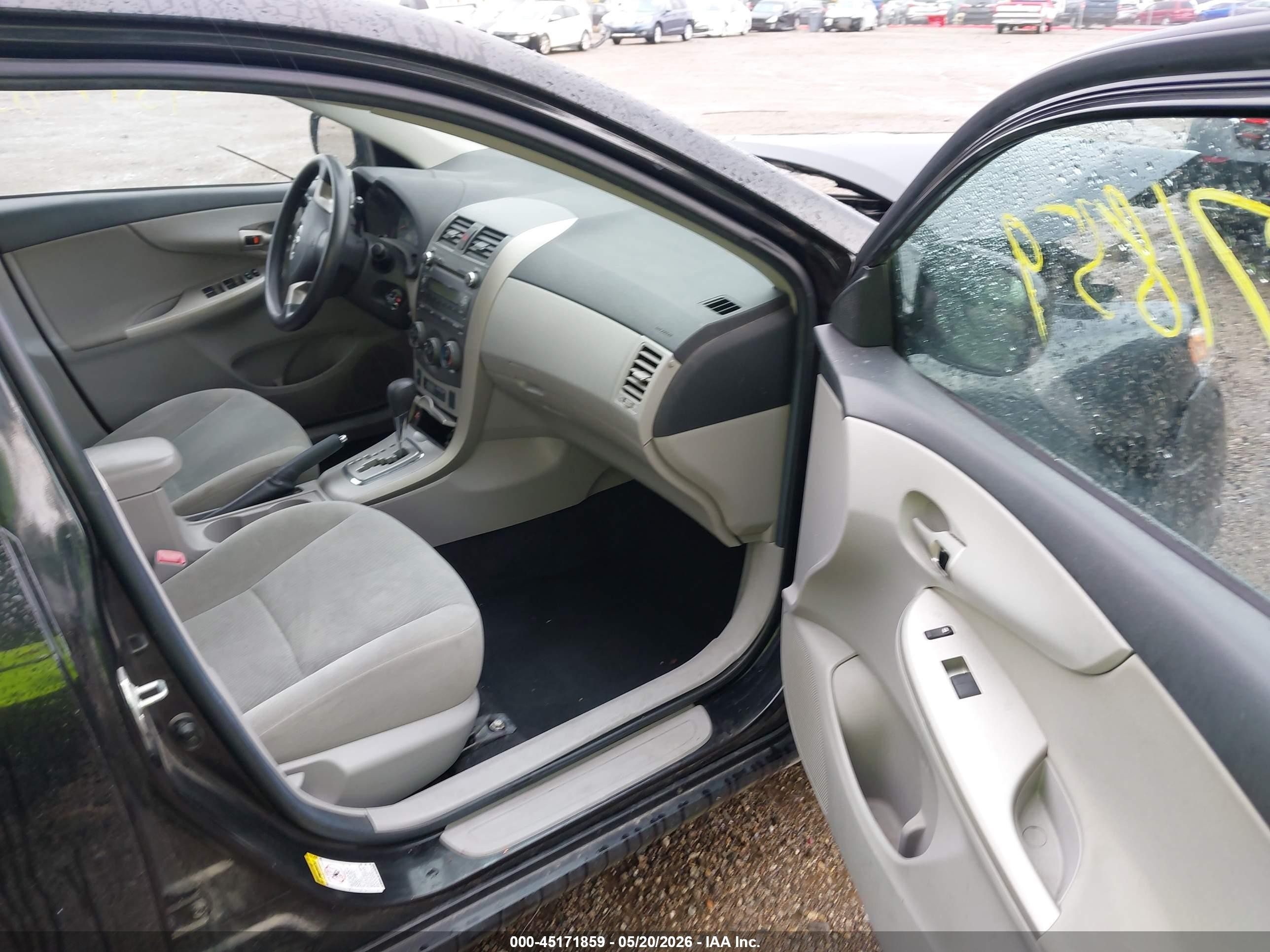 2011 Toyota Corolla Le Black vin: 2T1BU4EE1BC646939