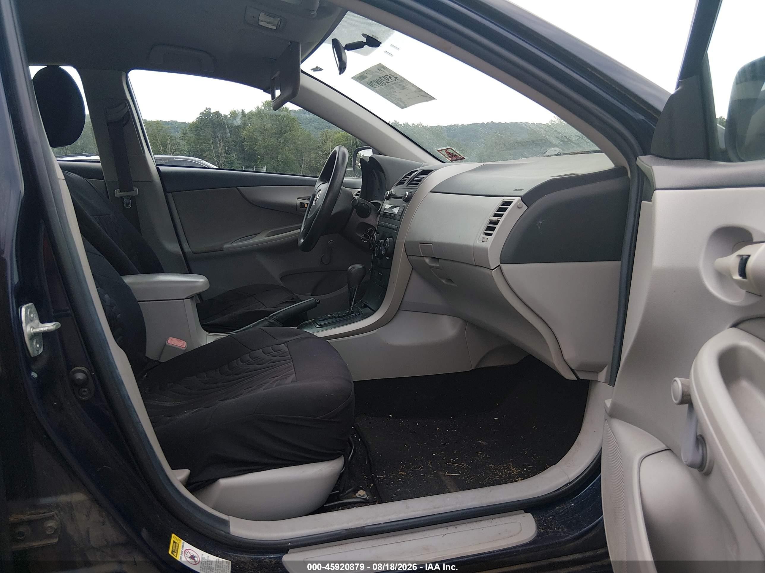 2011 Toyota Corolla   Blue vin: 2T1BU4EE1BC680363