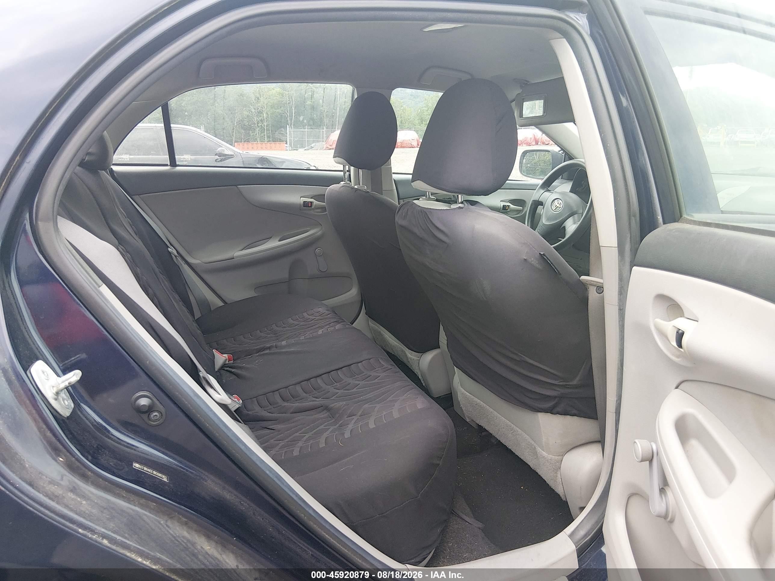 2011 Toyota Corolla   Blue vin: 2T1BU4EE1BC680363