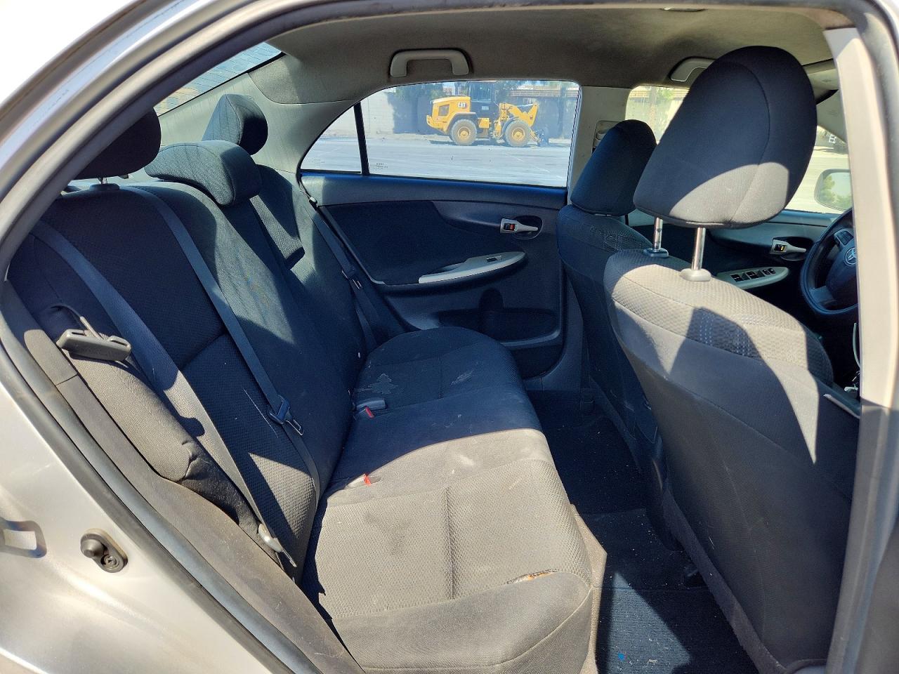 2011 Toyota Corolla S Silver vin: 2T1BU4EE1BC681660