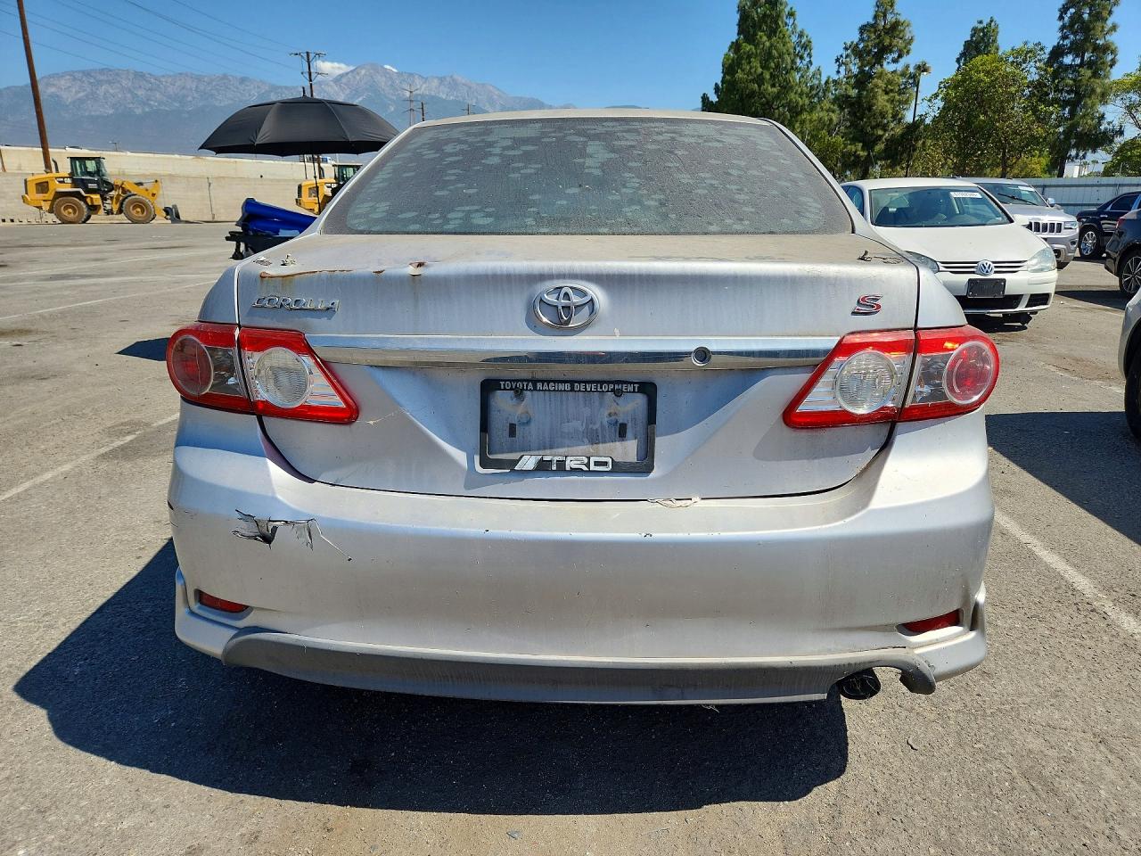 2011 Toyota Corolla S Silver vin: 2T1BU4EE1BC681660
