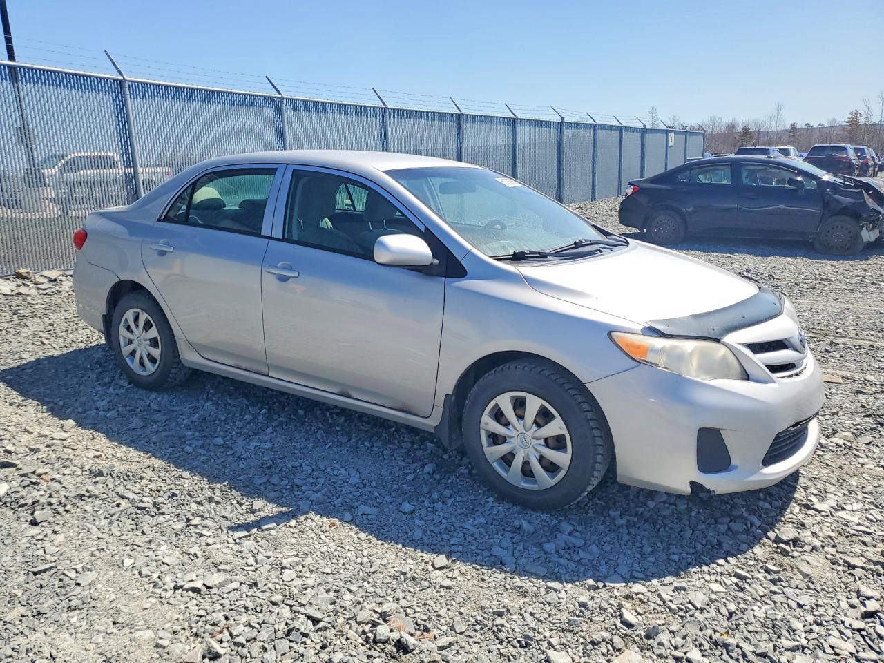 2011 Toyota Corolla Base Серебряный vin: 2T1BU4EE1BC694523