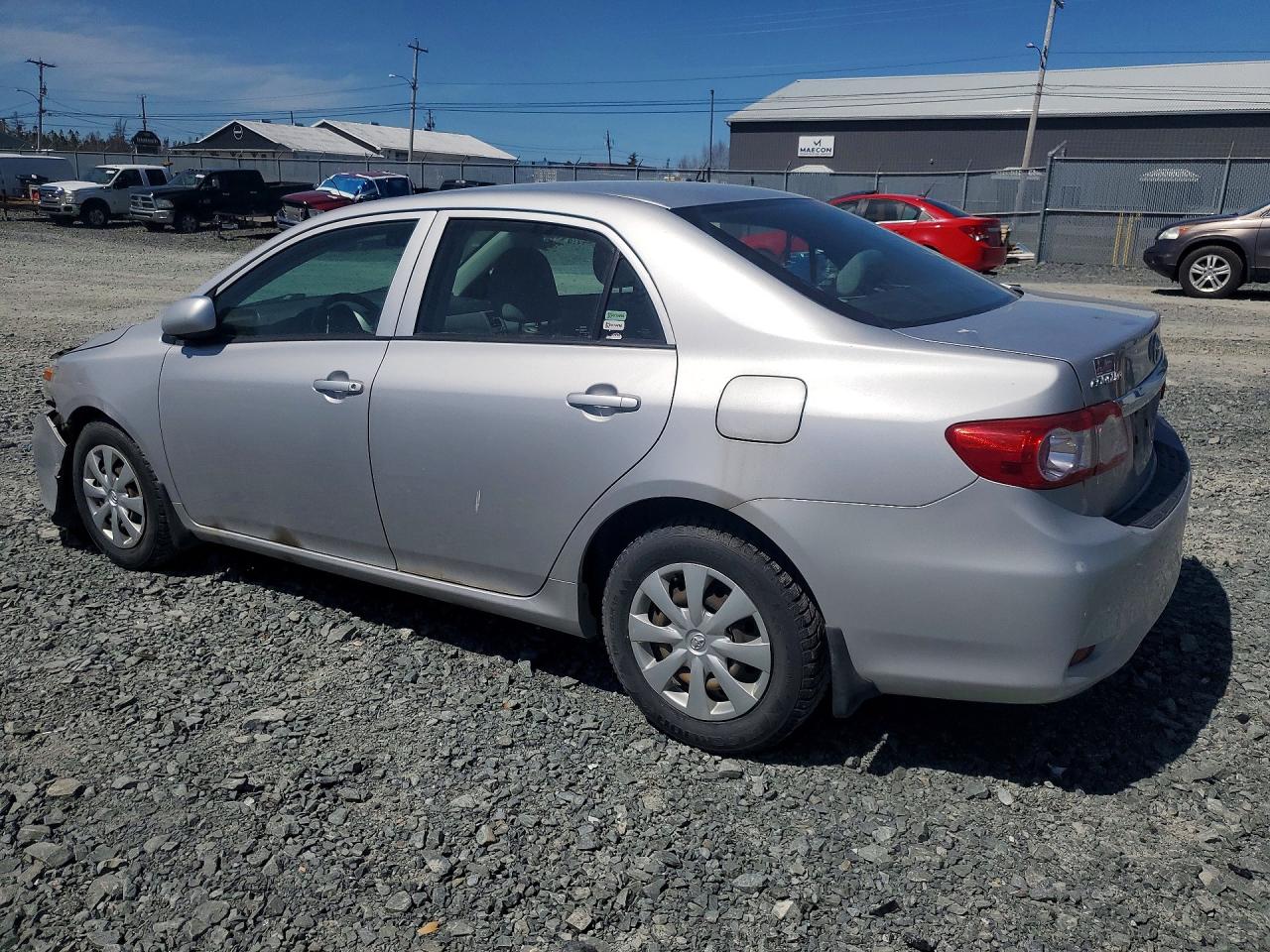 2011 Toyota Corolla Base Серебряный vin: 2T1BU4EE1BC694523