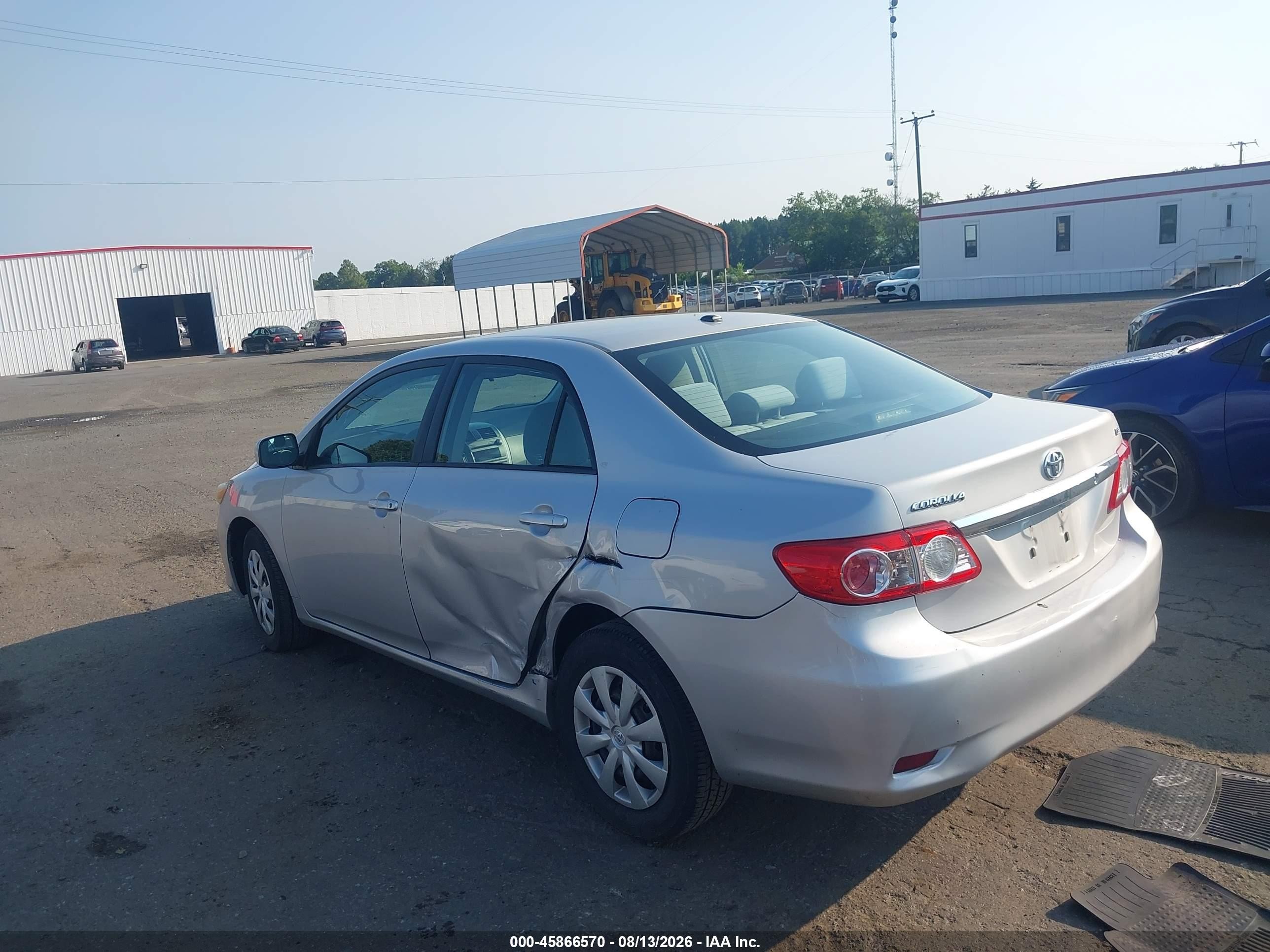 2011 Toyota Corolla Le Silver vin: 2T1BU4EE1BC698605