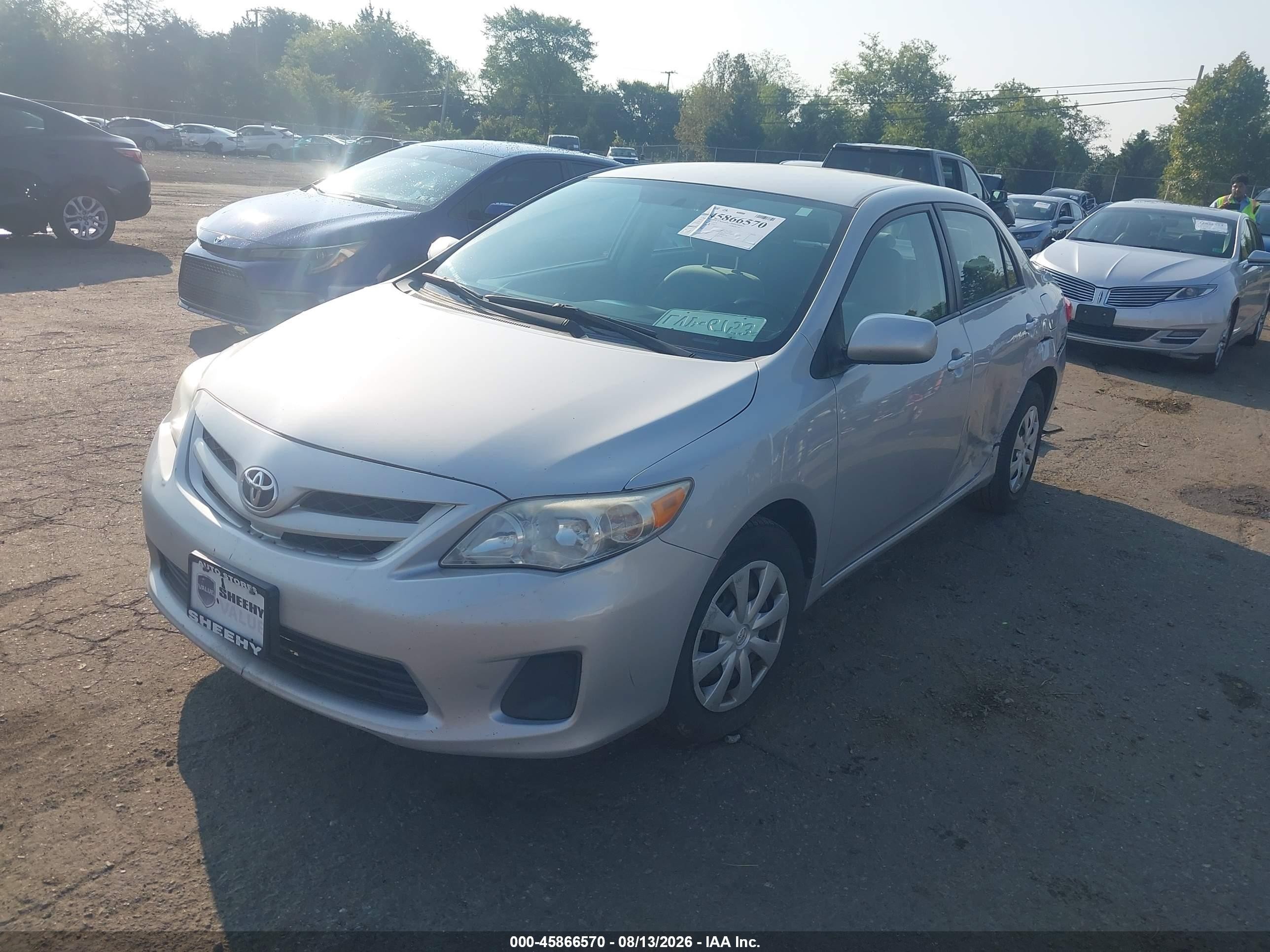 2011 Toyota Corolla Le Silver vin: 2T1BU4EE1BC698605