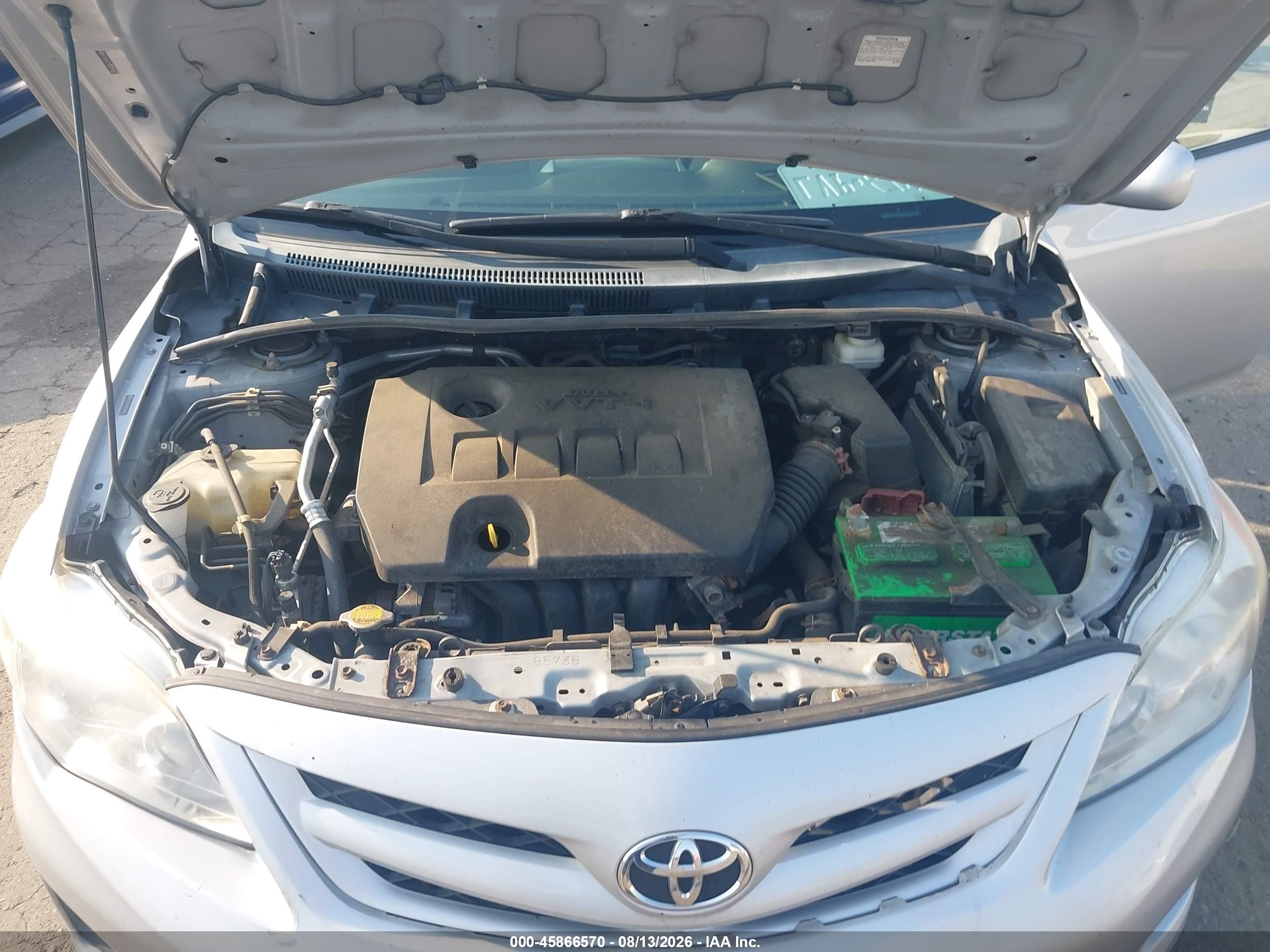2011 Toyota Corolla Le Silver vin: 2T1BU4EE1BC698605