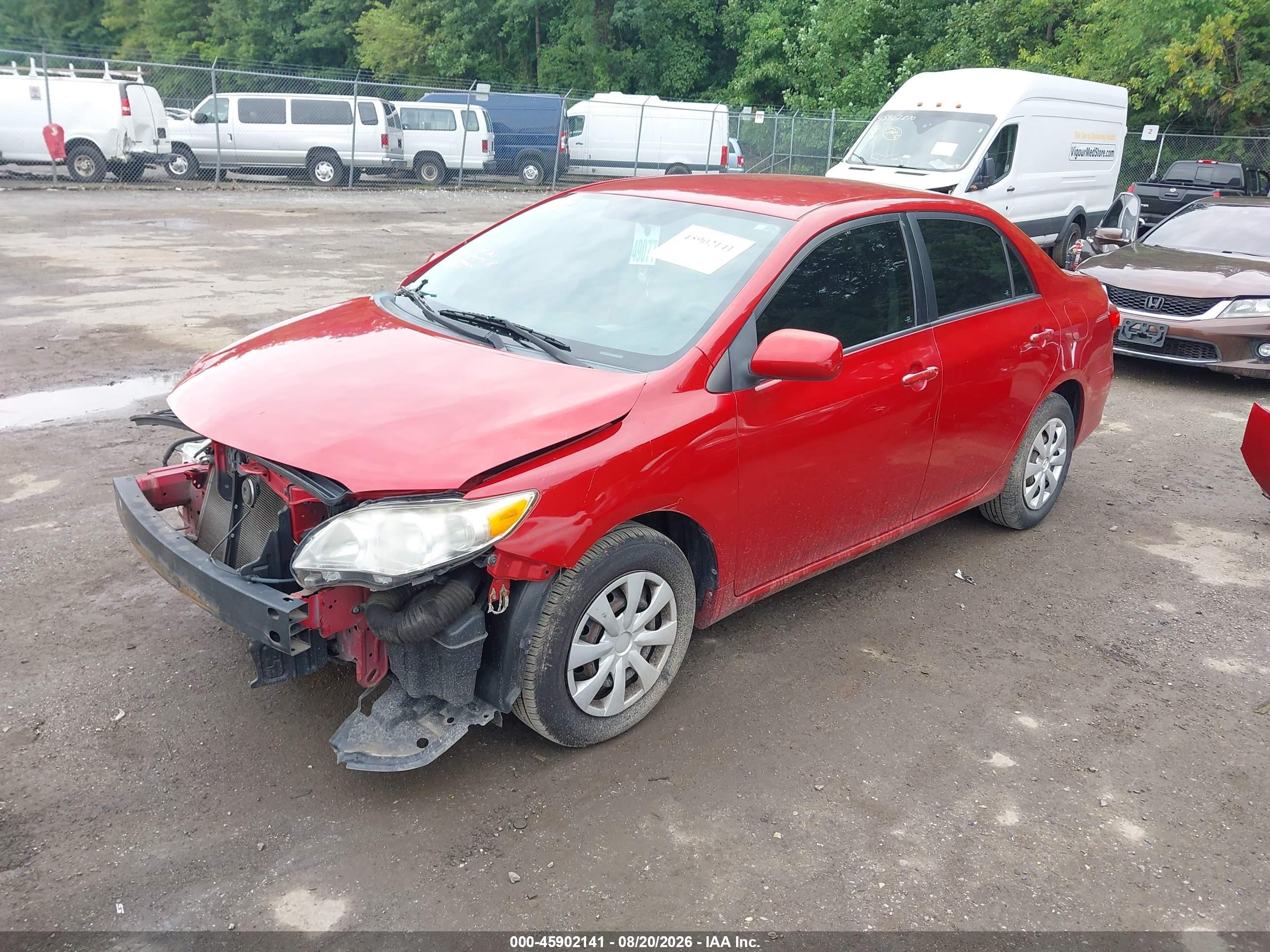 2011 Toyota Corolla Le Red vin: 2T1BU4EE1BC710185