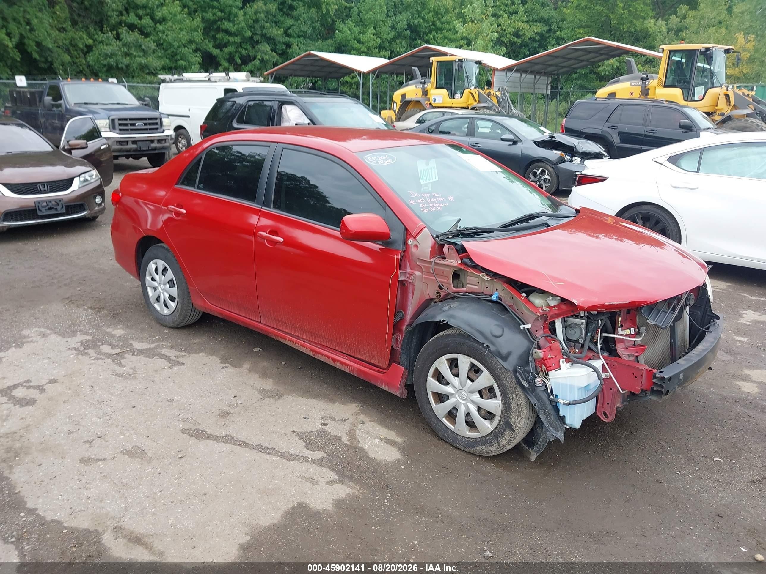 2011 Toyota Corolla Le Red vin: 2T1BU4EE1BC710185