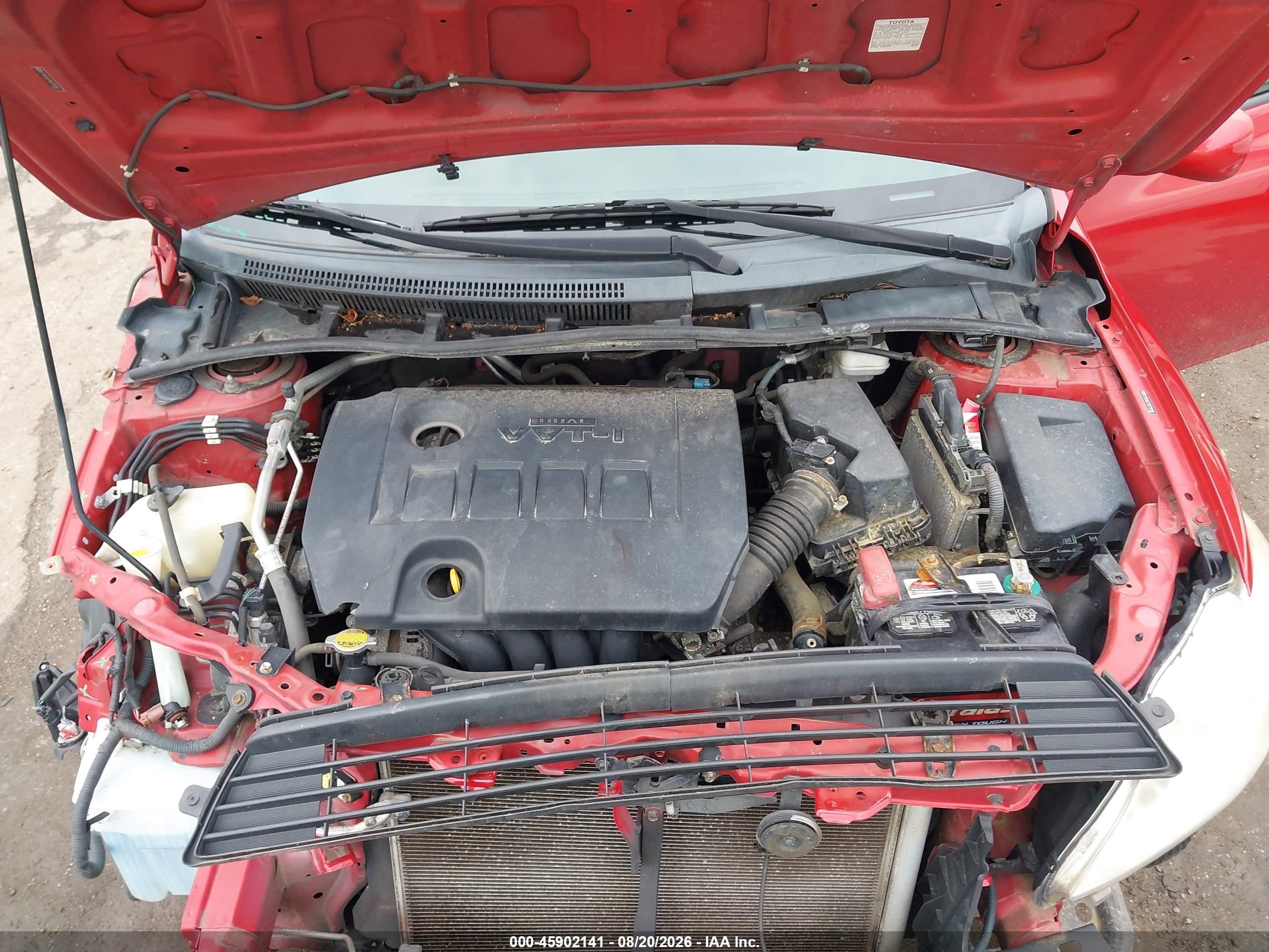 2011 Toyota Corolla Le Red vin: 2T1BU4EE1BC710185