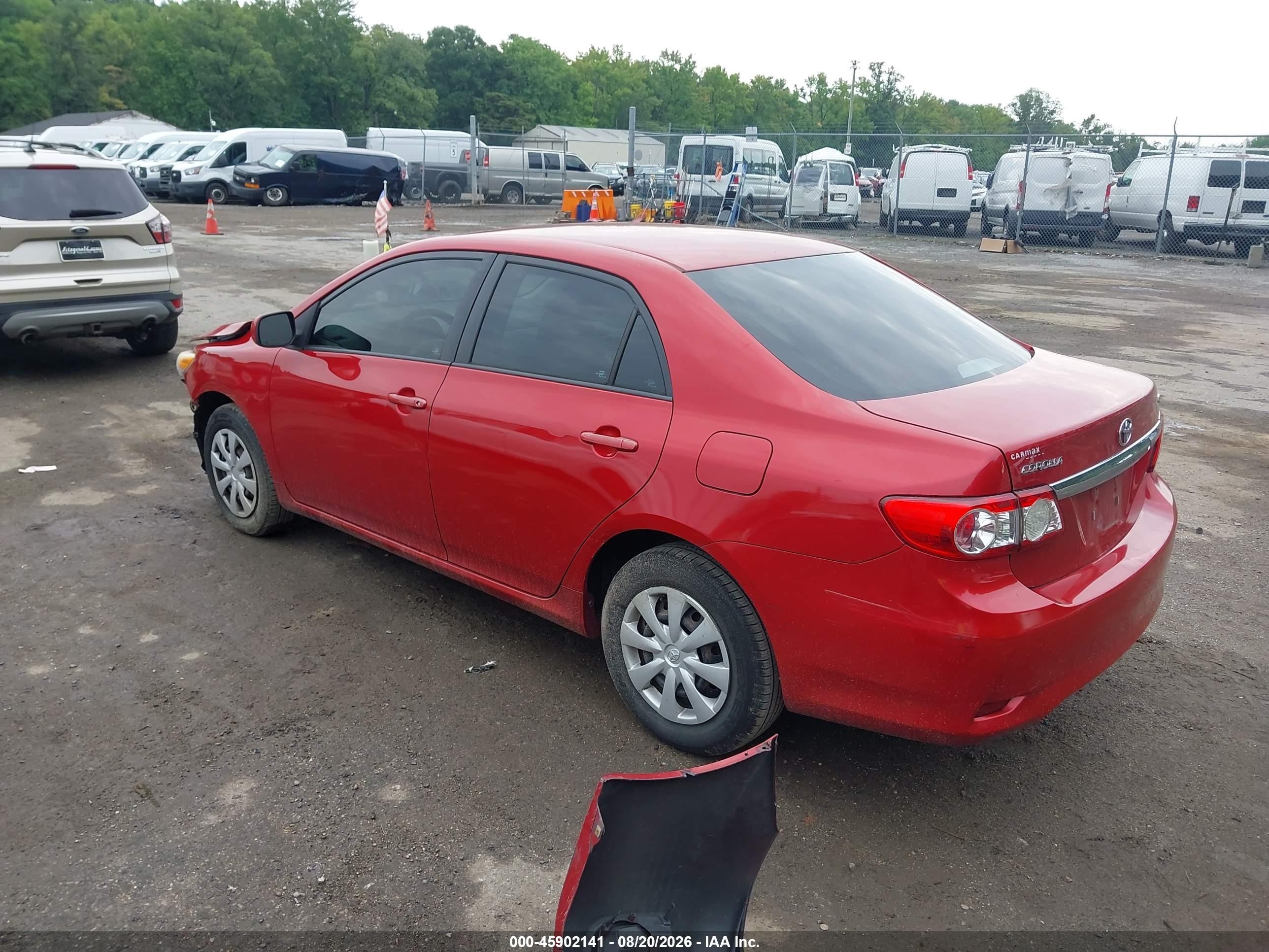 2011 Toyota Corolla Le Red vin: 2T1BU4EE1BC710185