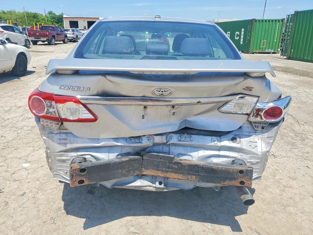 2011 Toyota Corolla S Серебряный vin: 2T1BU4EE1BC722983