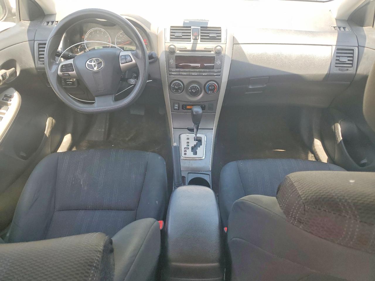 2011 Toyota Corolla S Серебряный vin: 2T1BU4EE1BC722983