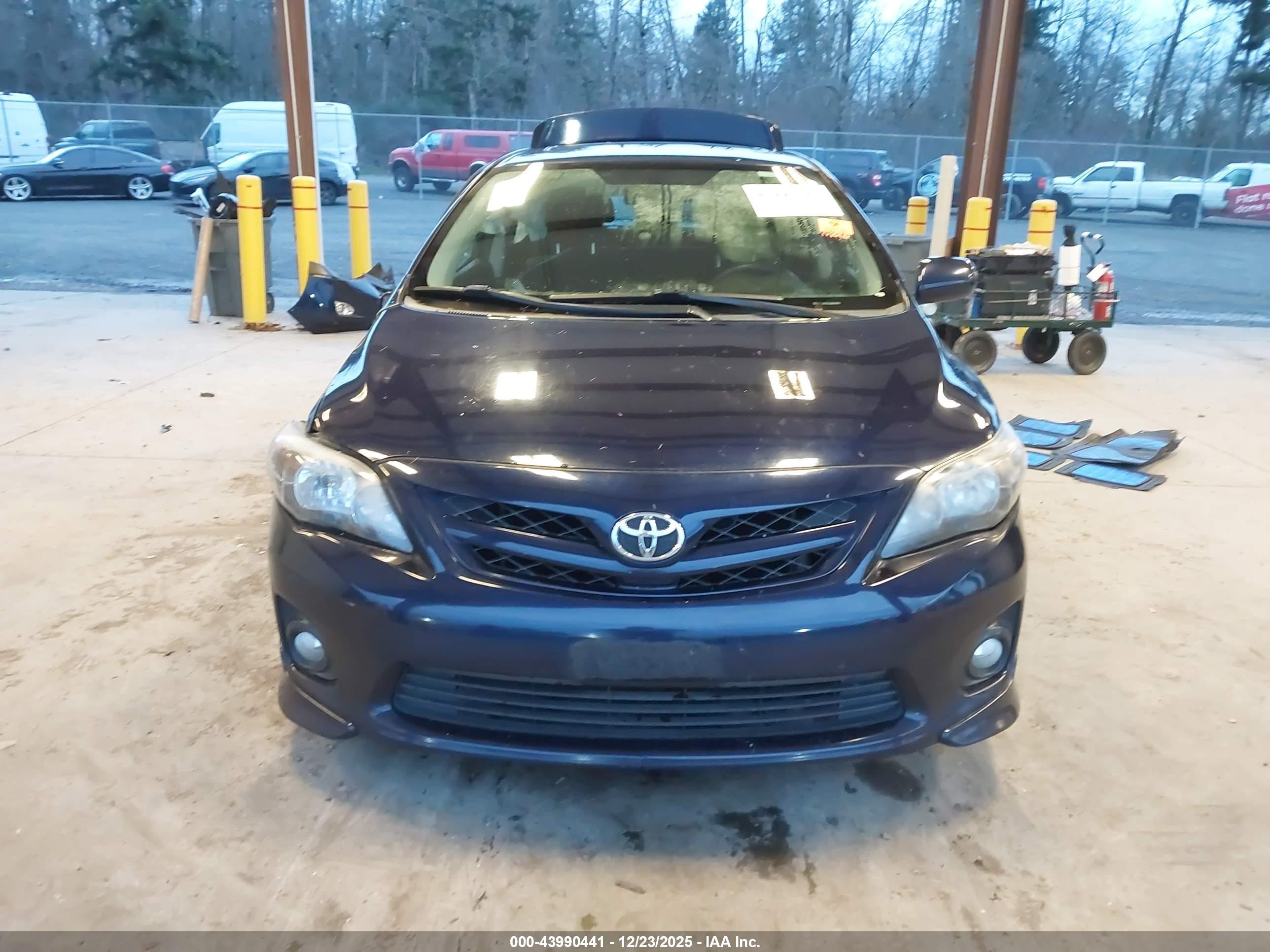 2011 Toyota Corolla S Blue vin: 2T1BU4EE1BC741453