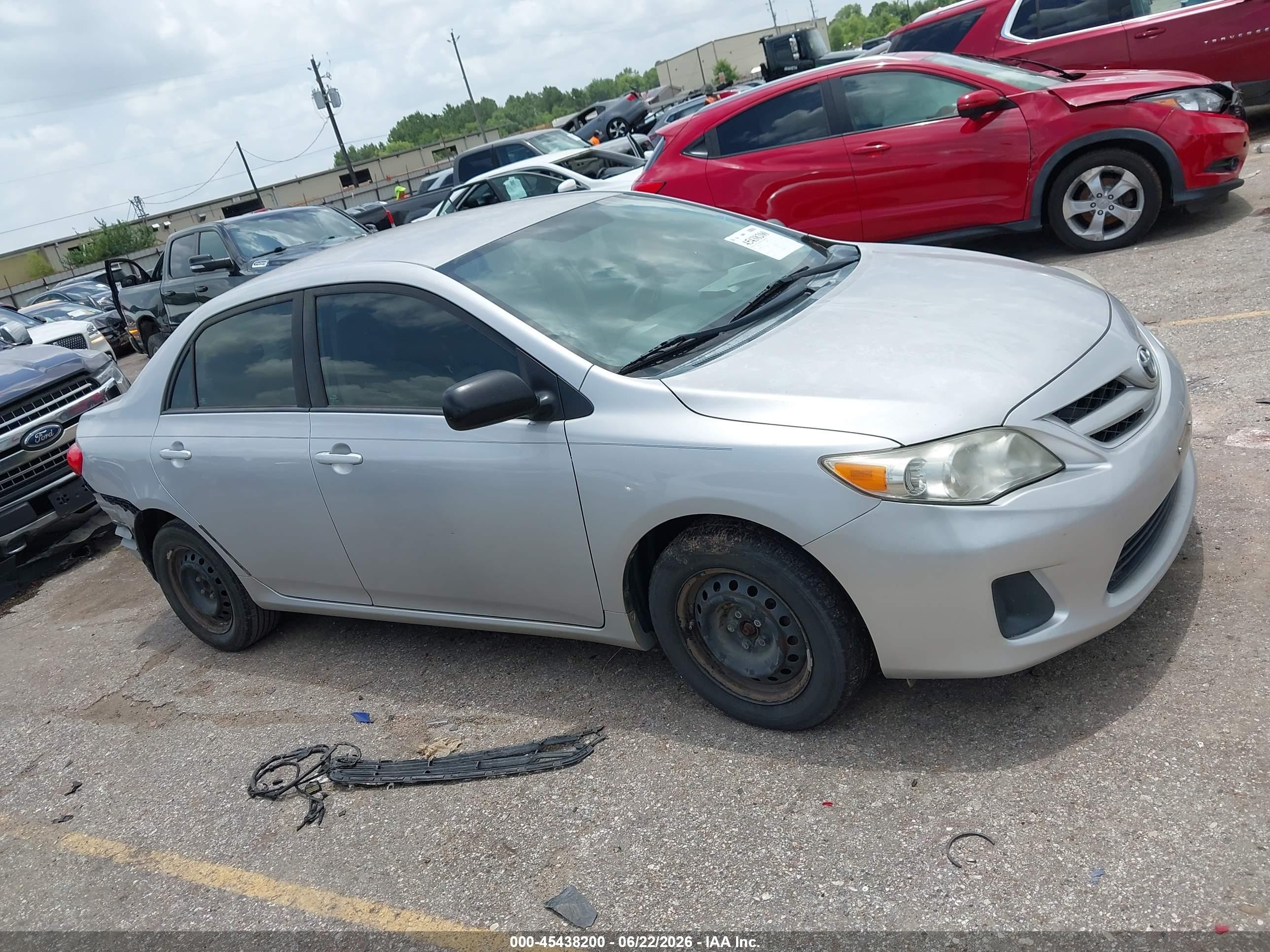 2011 Toyota Corolla Le Silver vin: 2T1BU4EE1BC747320