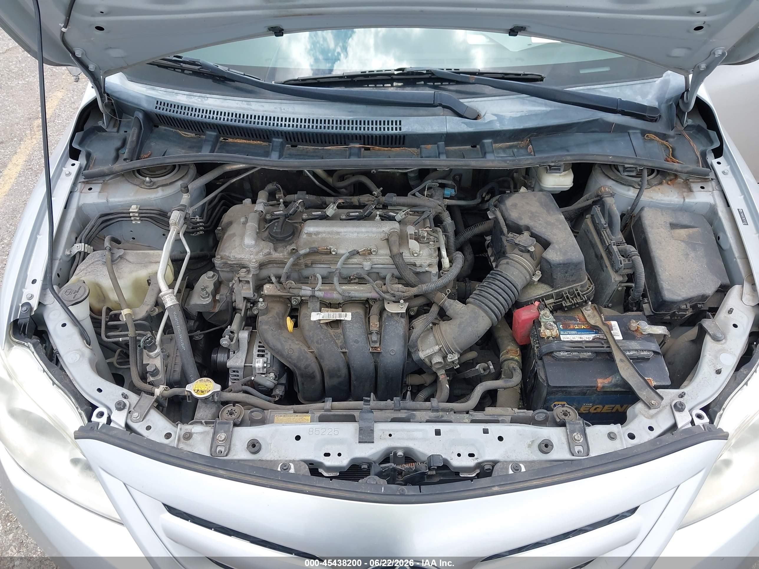 2011 Toyota Corolla Le Silver vin: 2T1BU4EE1BC747320