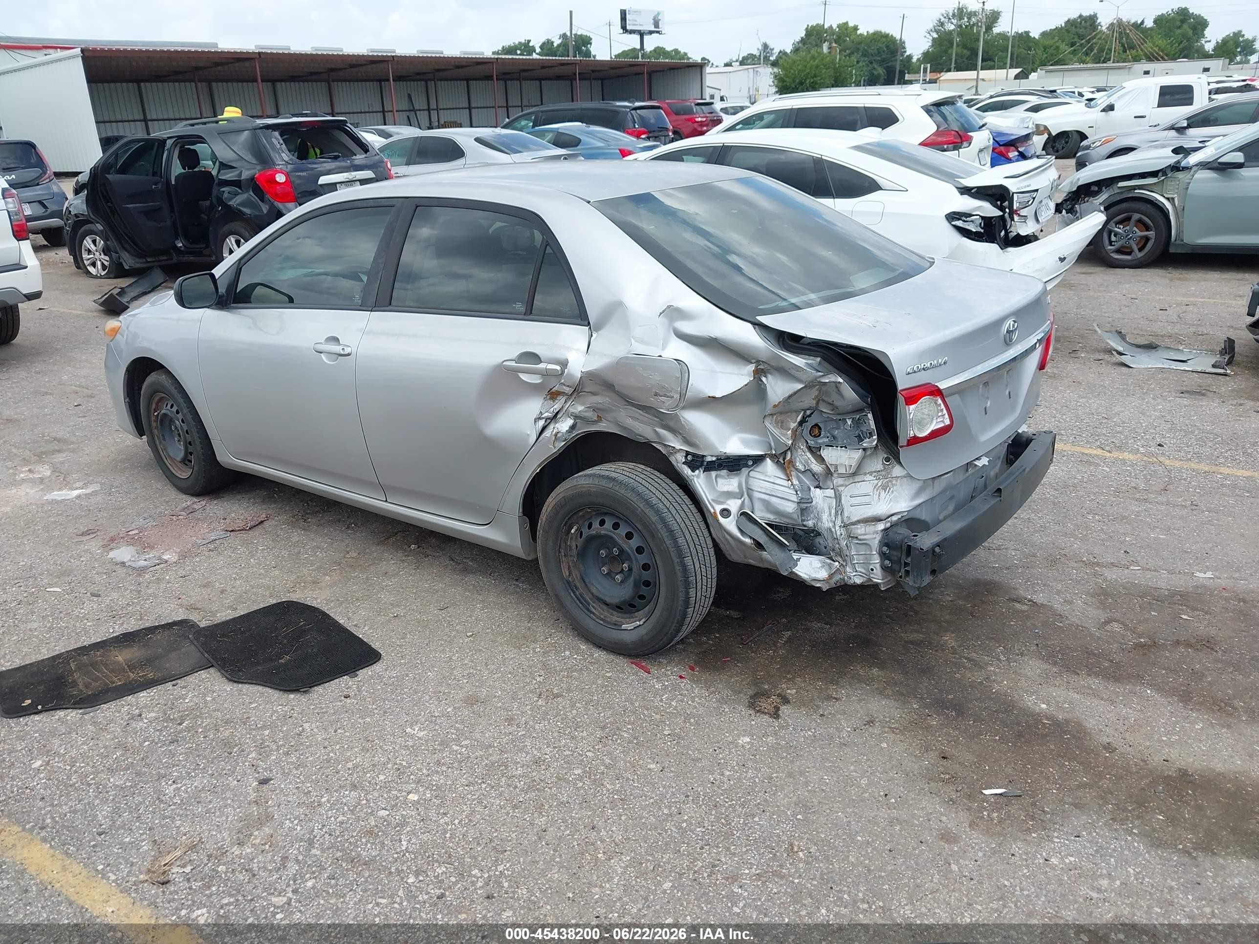 2011 Toyota Corolla Le Silver vin: 2T1BU4EE1BC747320