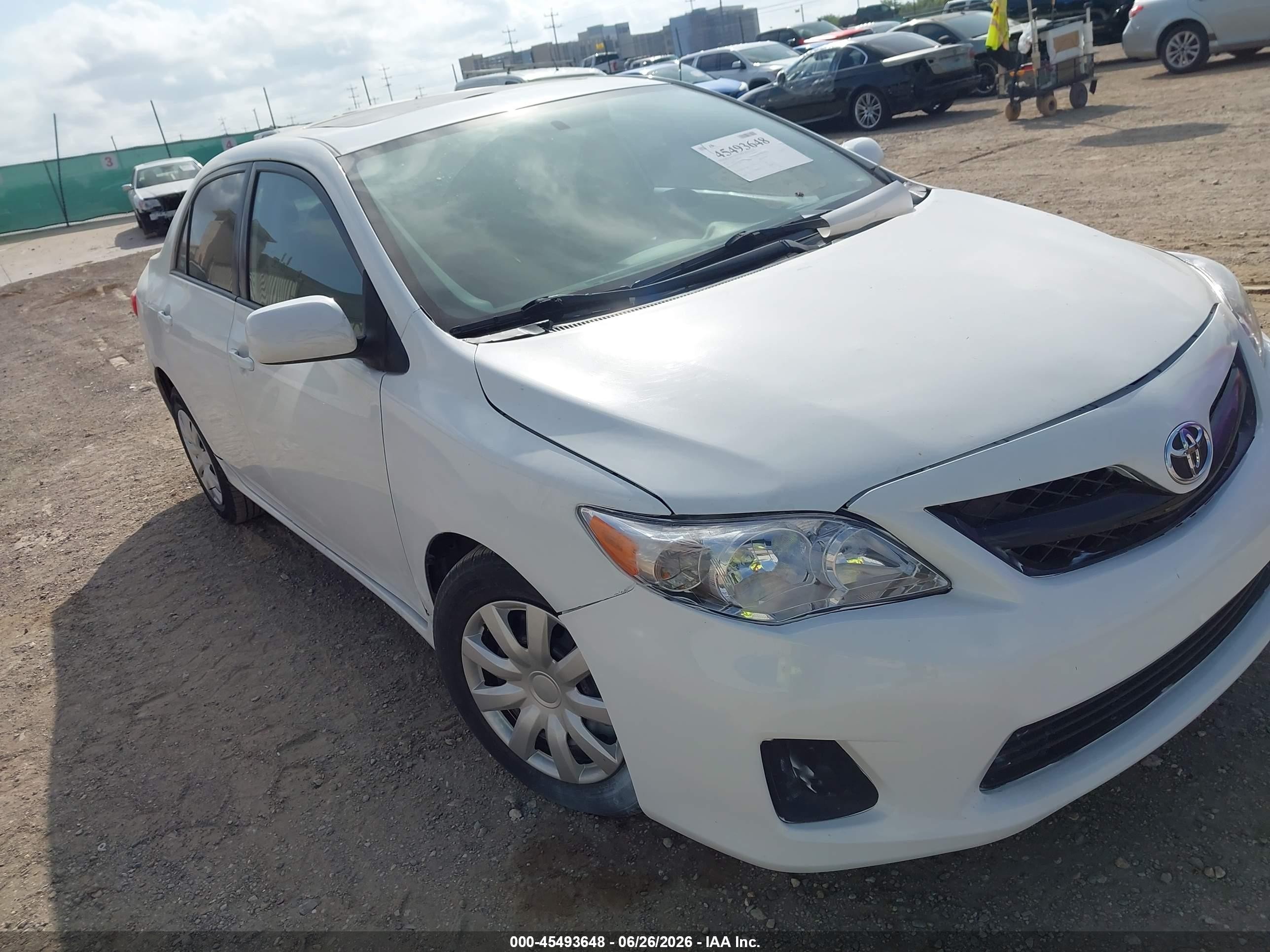 2011 Toyota Corolla Le White vin: 2T1BU4EE1BC753456