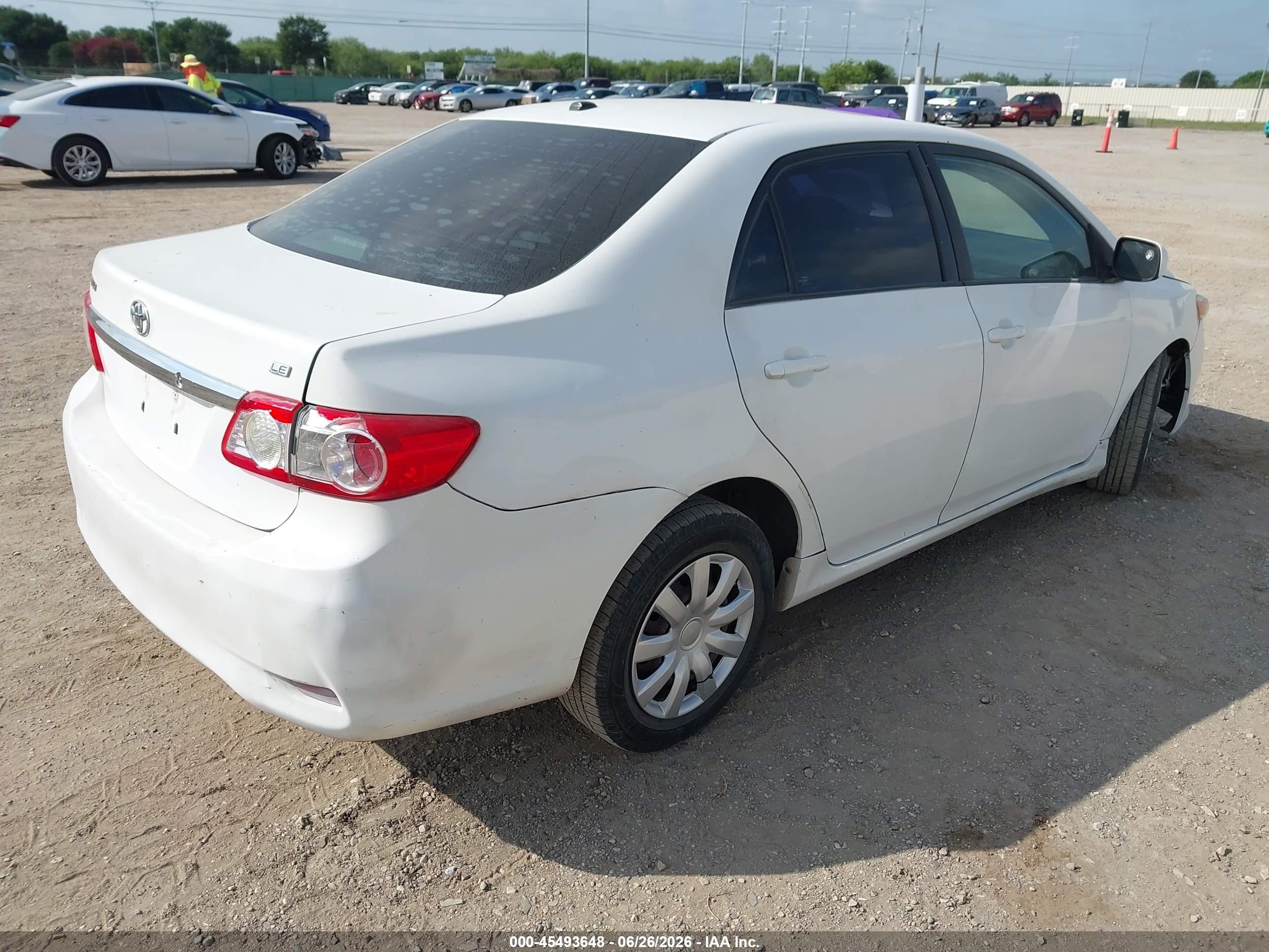 2011 Toyota Corolla Le White vin: 2T1BU4EE1BC753456