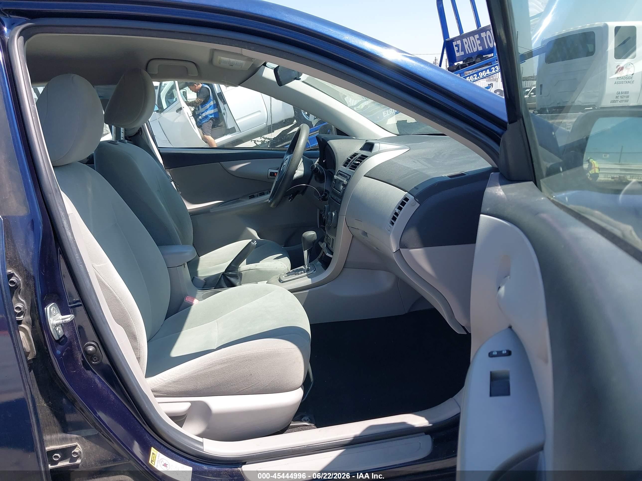 2012 Toyota Corolla Le Blue vin: 2T1BU4EE1CC765768