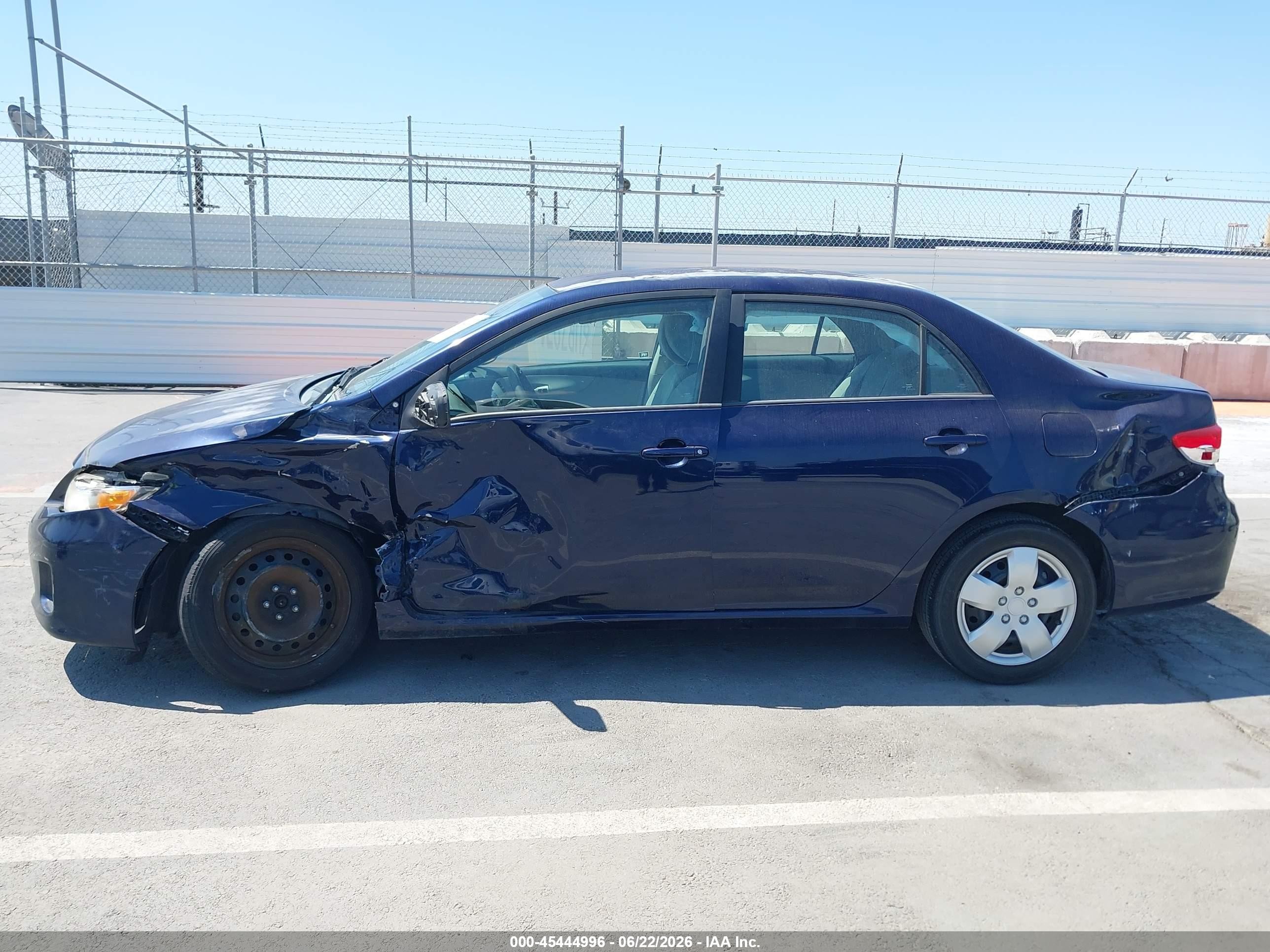 2012 Toyota Corolla Le Blue vin: 2T1BU4EE1CC765768